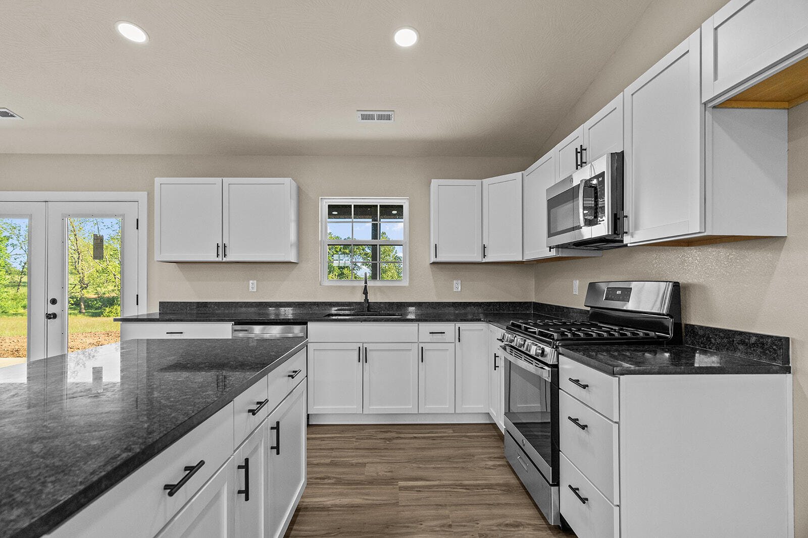 24672 Farm Road 2012 Property Photo 35