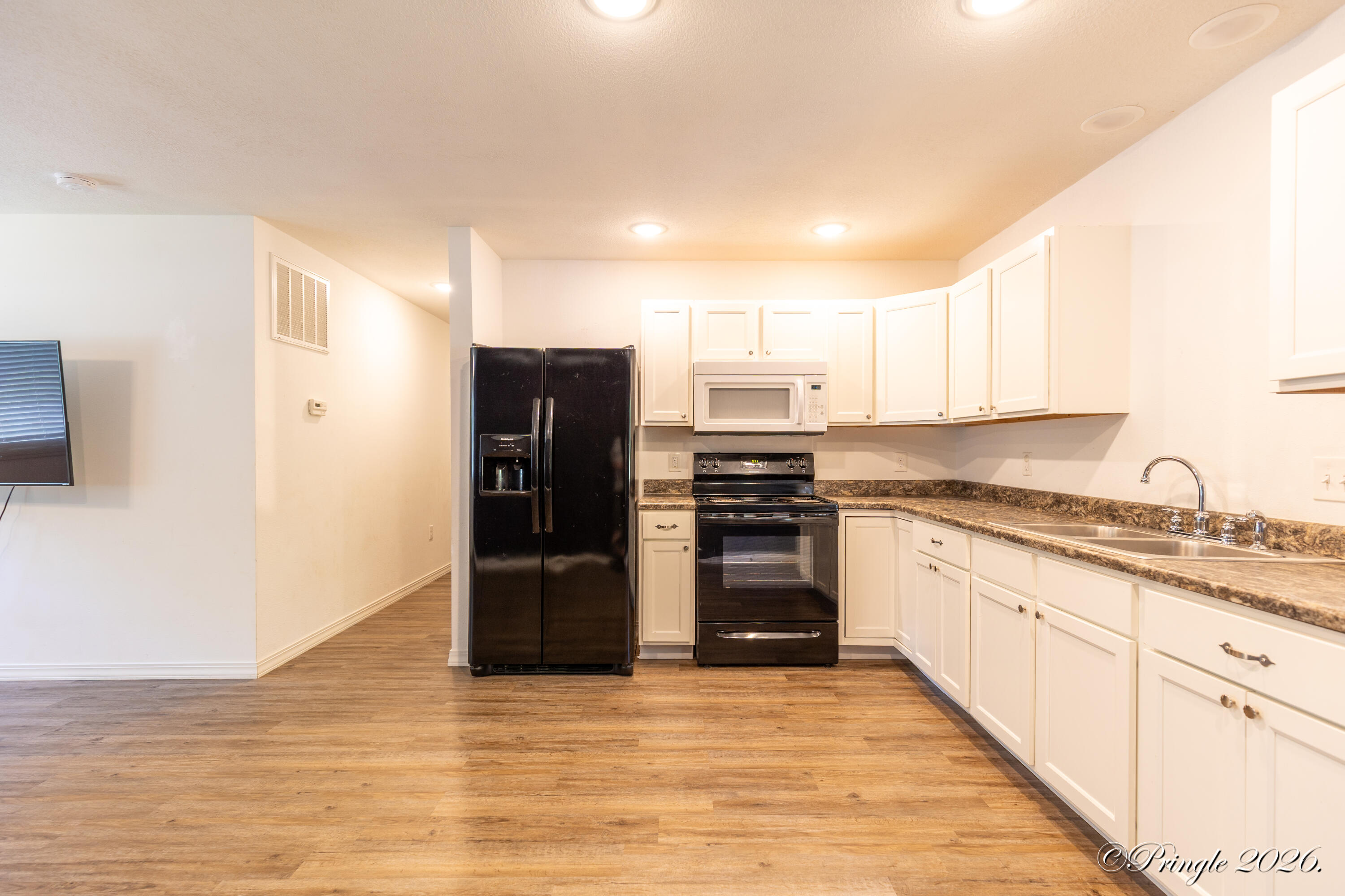 1110 Columbus Street Property Photo 8