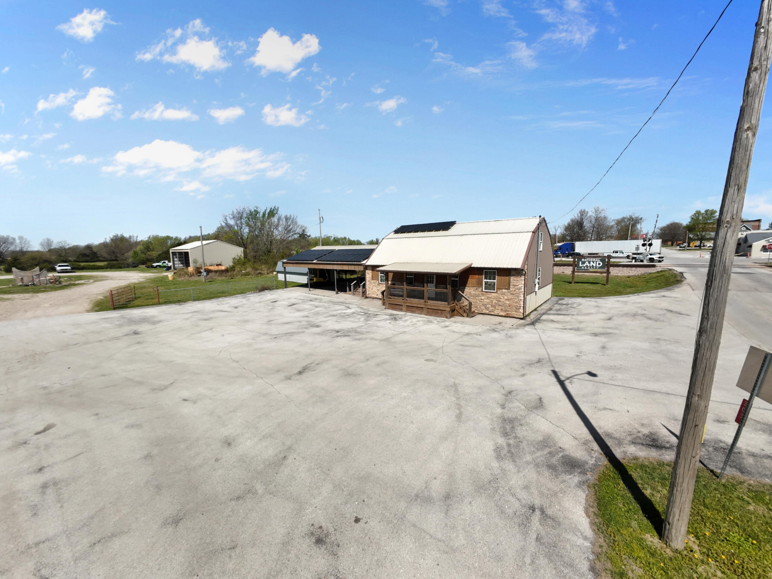 303 Washington Street Property Photo 46