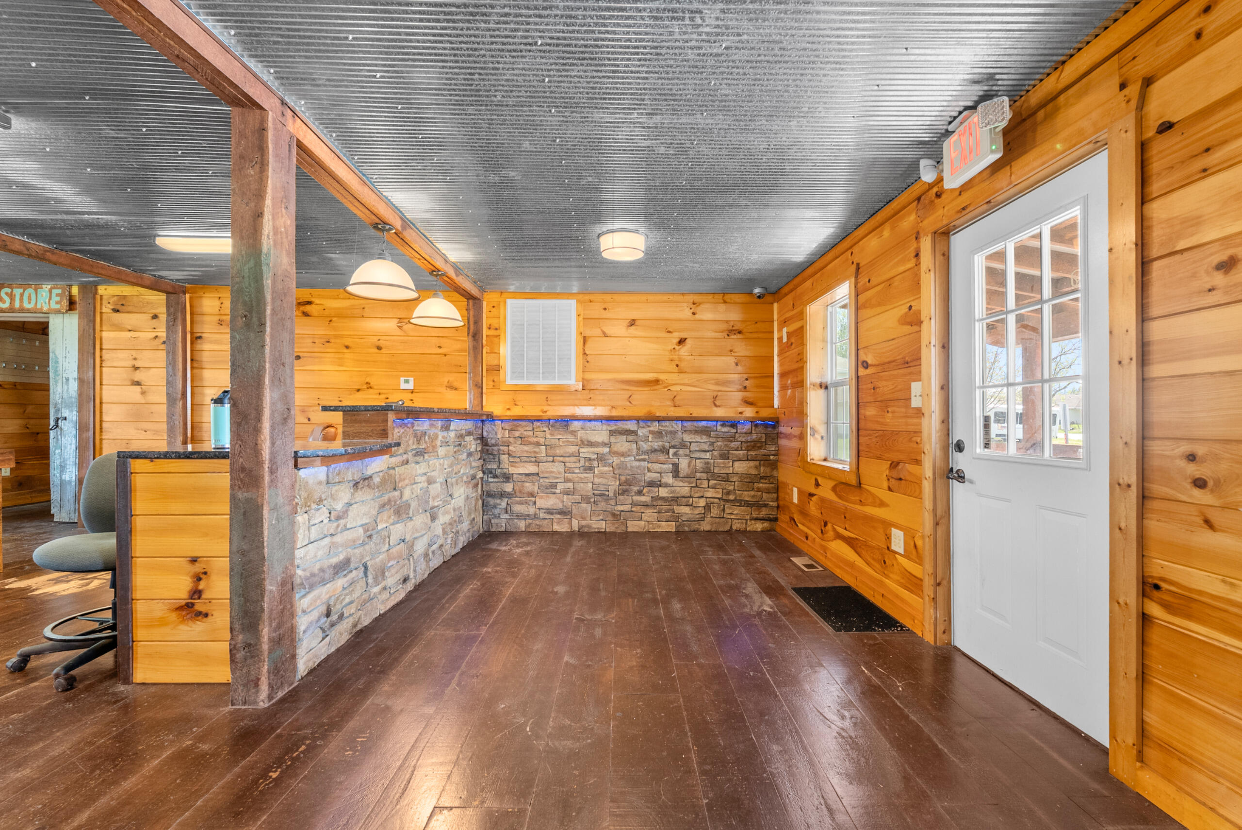 303 Washington Street Property Photo 62