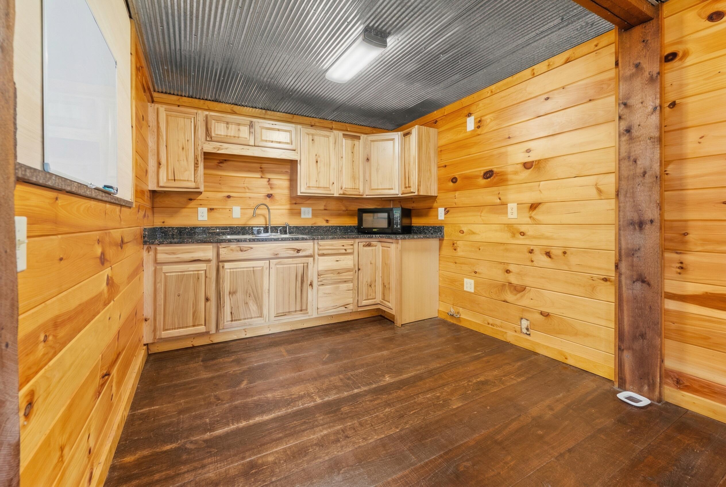 303 Washington Street Property Photo 88