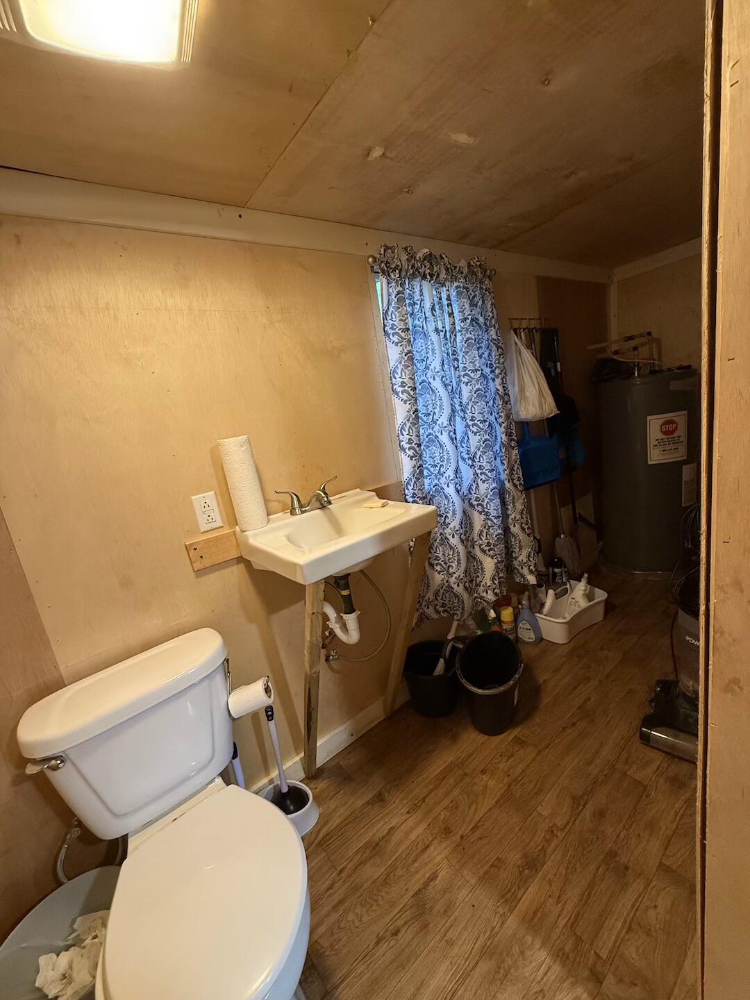 18661 Illinois Avenue Property Photo 37