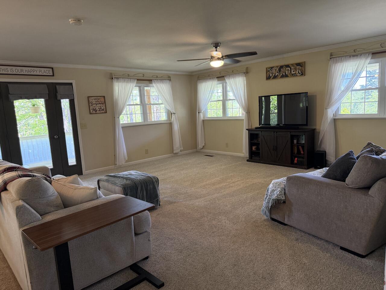 475 Whippet Drive Property Photo 7