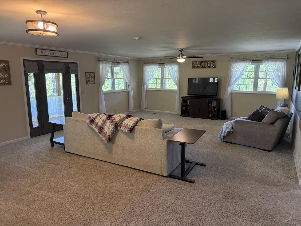 475 Whippet Drive Property Photo 12