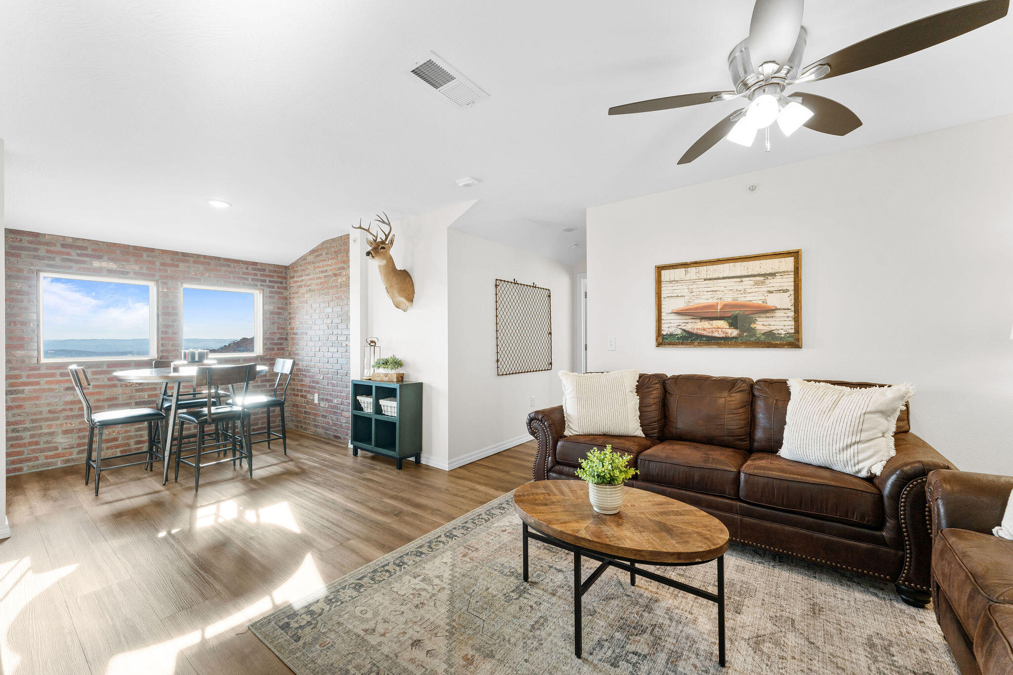 3111 South Vineyards Terrace Unit 6 Property Photo 19