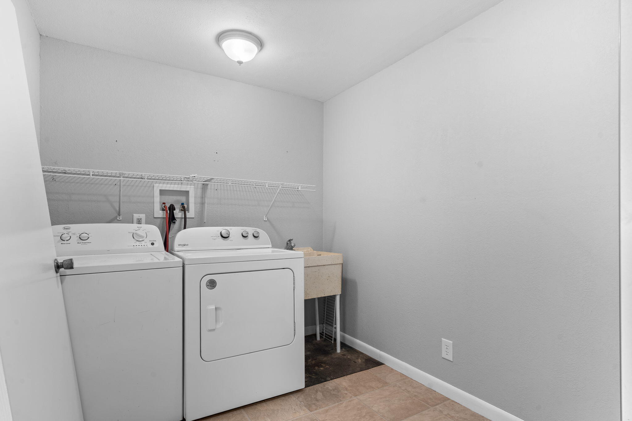 42 White Eagle Lane Property Photo 27
