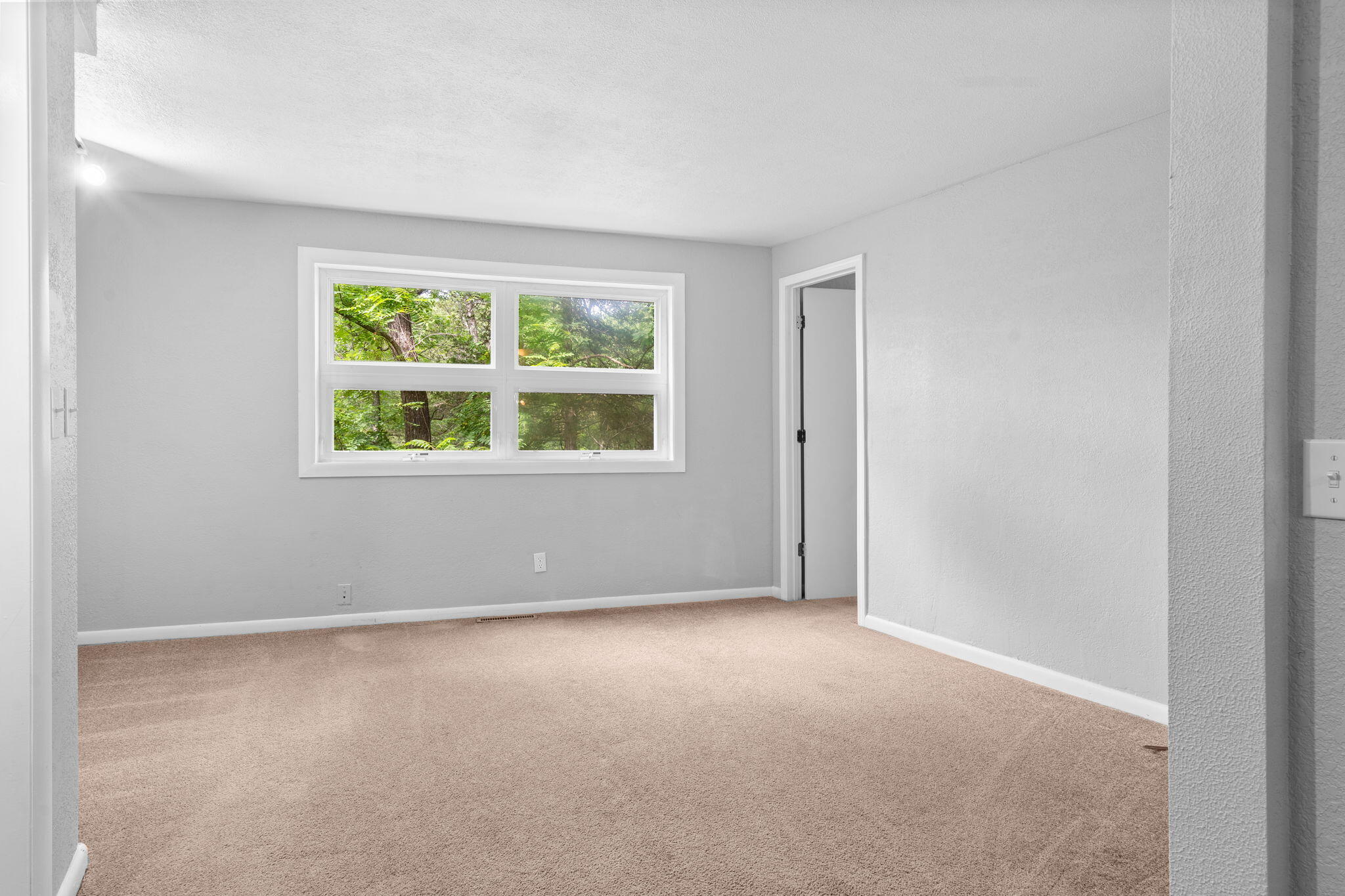 42 White Eagle Lane Property Photo 29