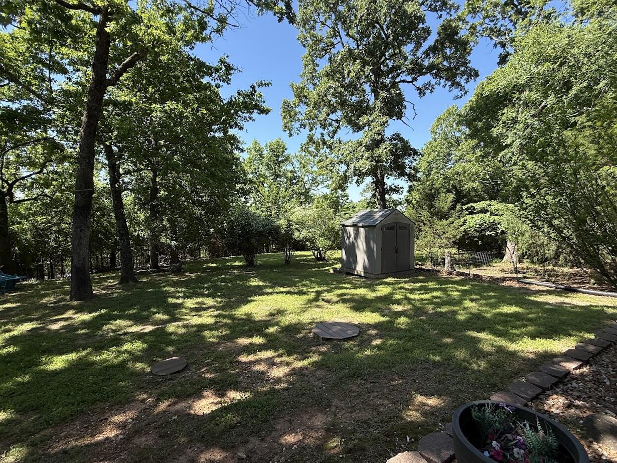 369 Crestview Drive Property Photo 8