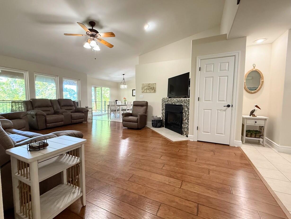 369 Crestview Drive Property Photo 10
