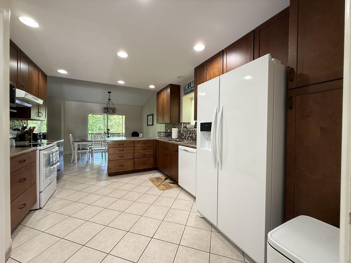 369 Crestview Drive Property Photo 13
