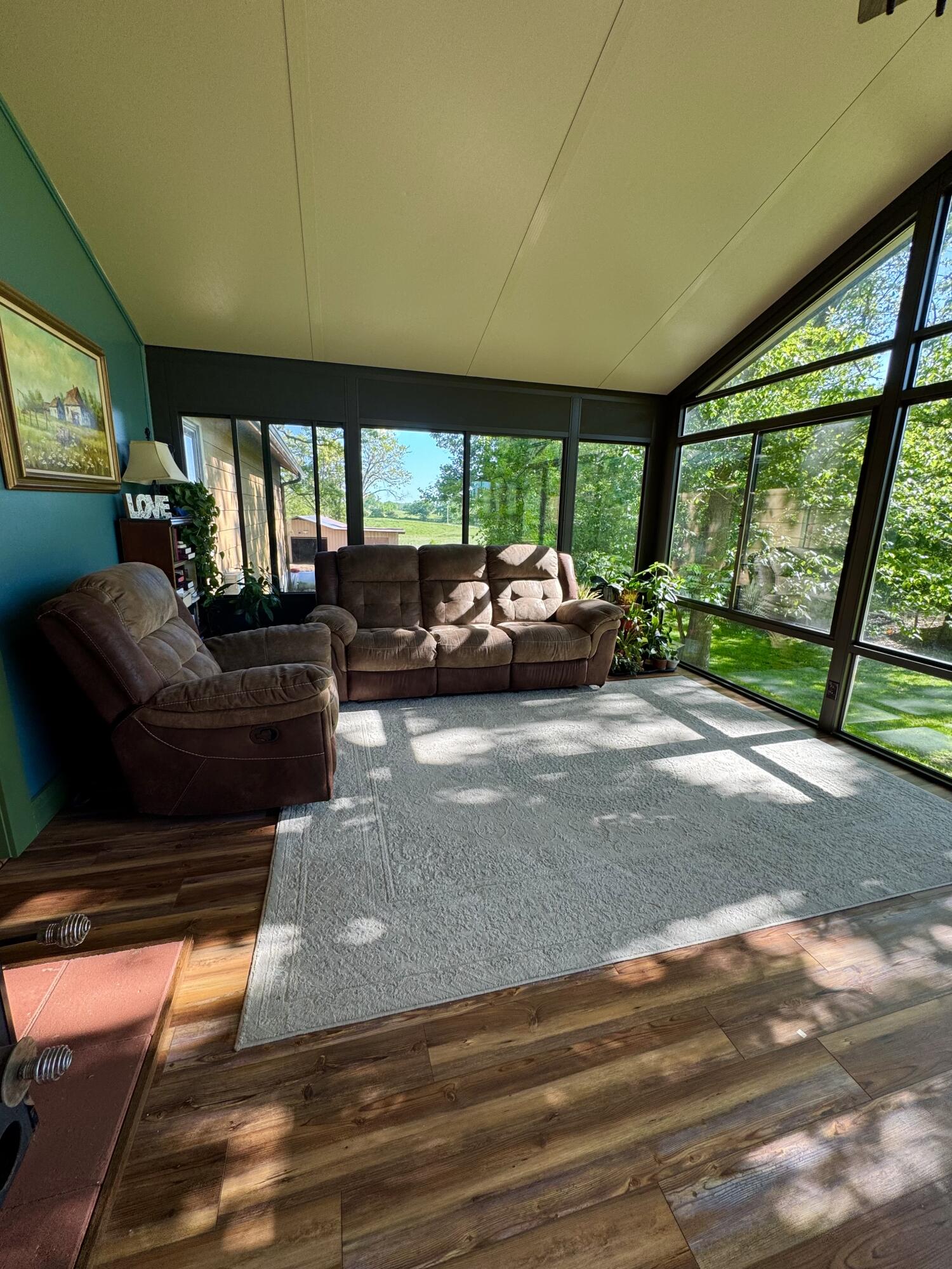 5341 Farm Road 1100 Property Photo 17
