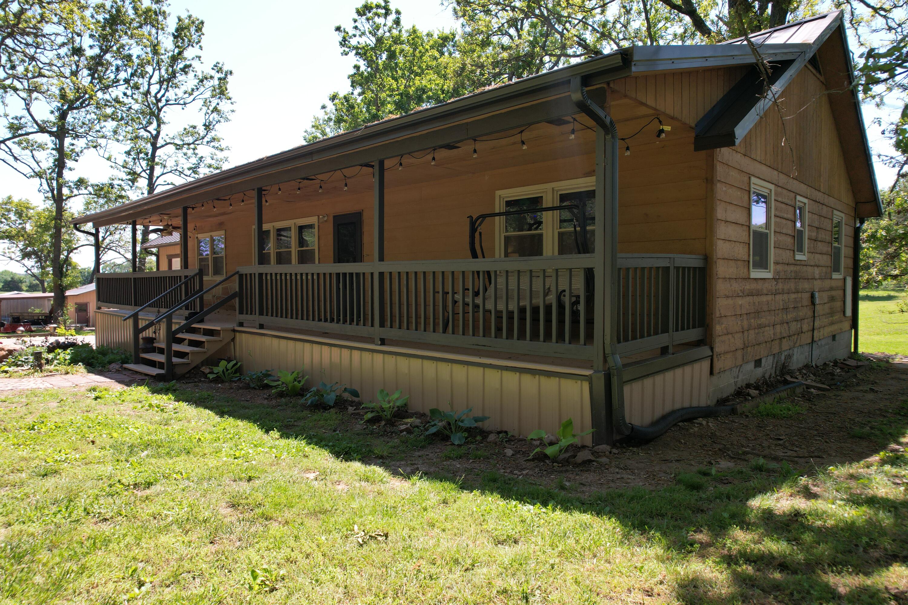 5341 Farm Road 1100 Property Photo 27