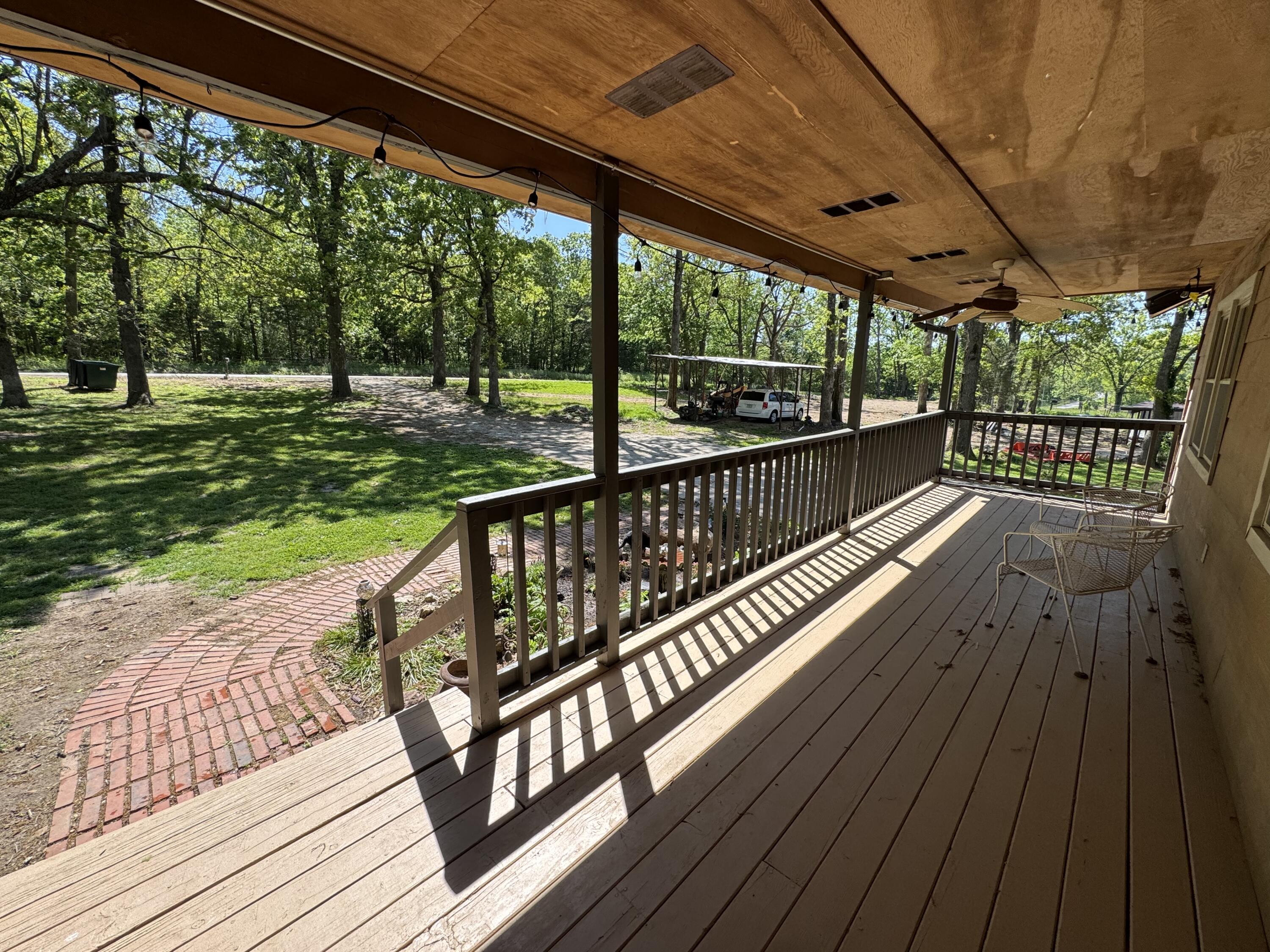5341 Farm Road 1100 Property Photo 29
