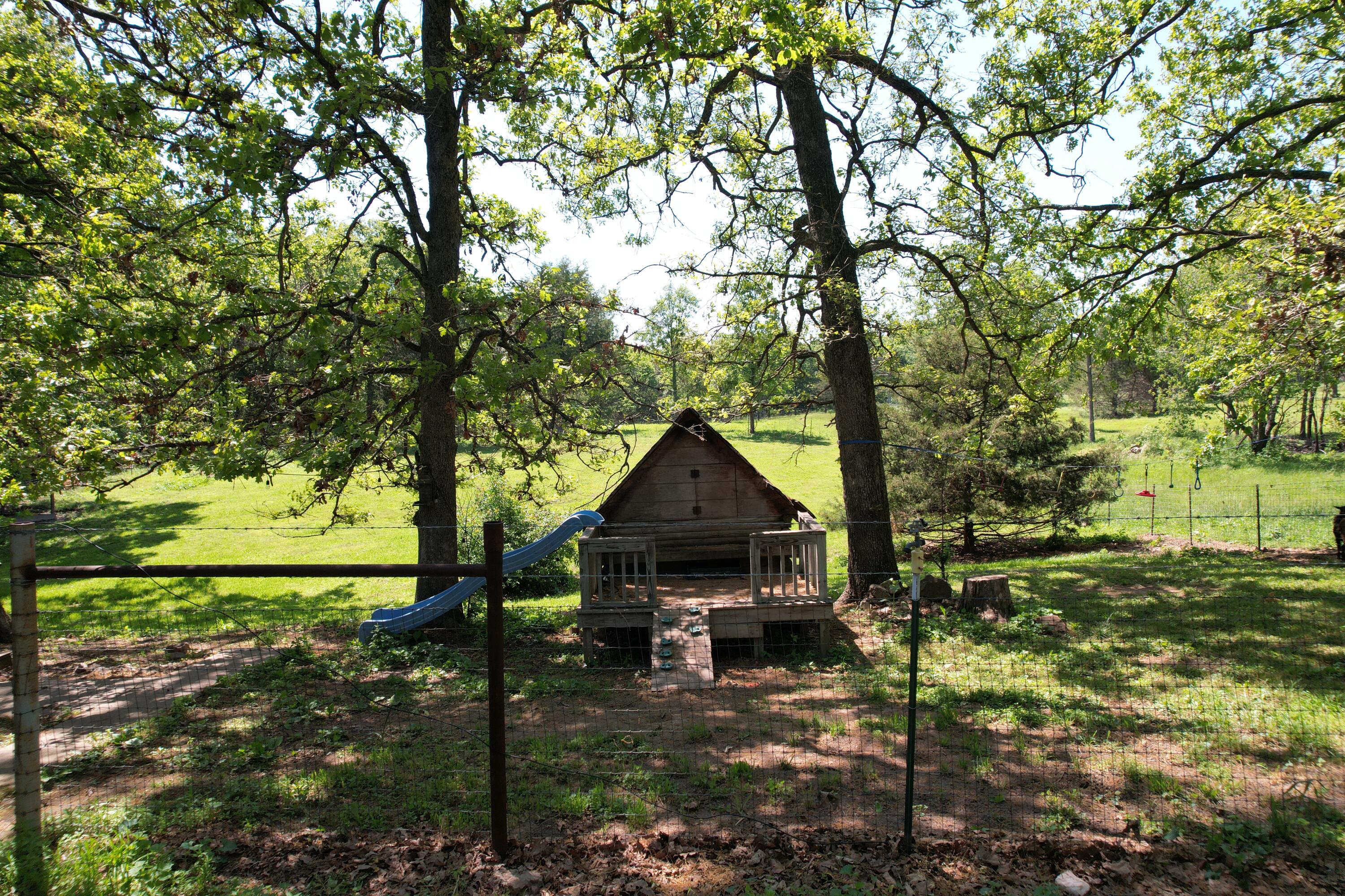 5341 Farm Road 1100 Property Photo 60