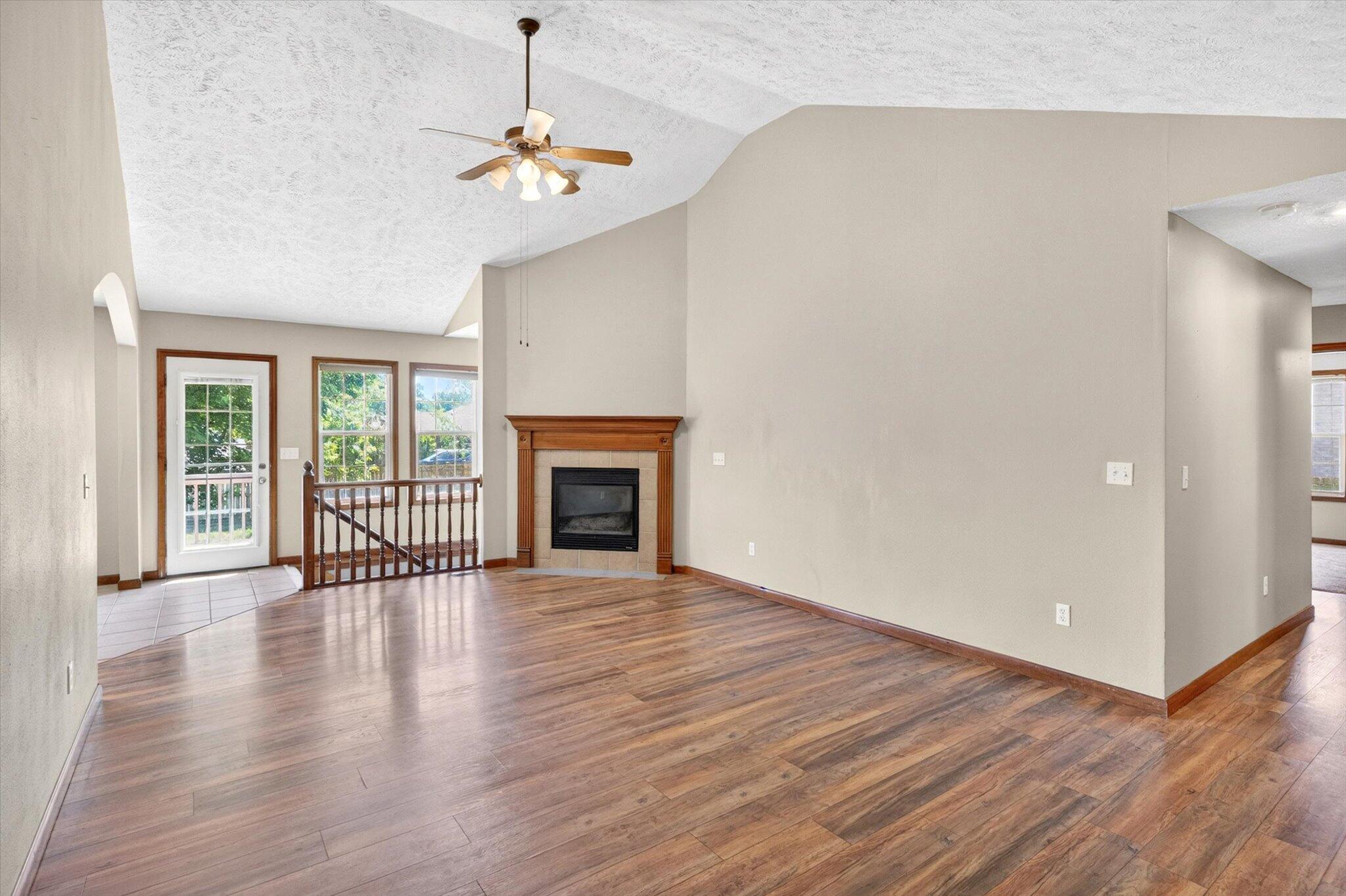 502 South Pepperhill Drive Property Photo 6
