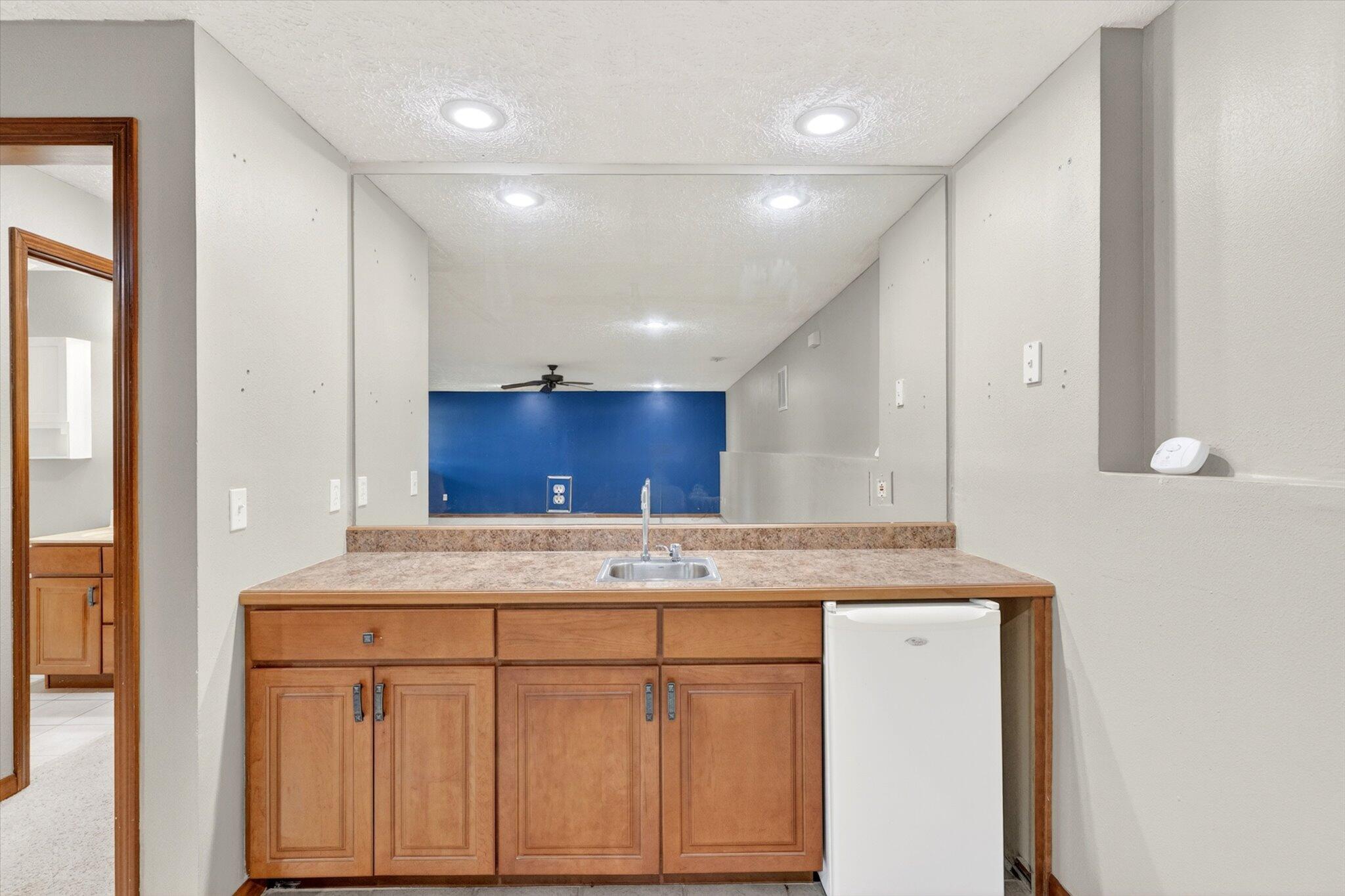 502 South Pepperhill Drive Property Photo 37