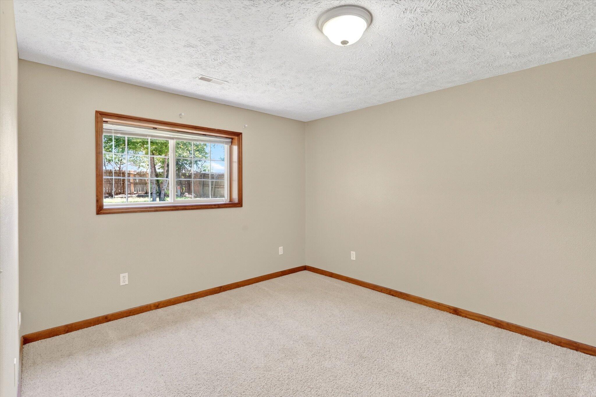502 South Pepperhill Drive Property Photo 38
