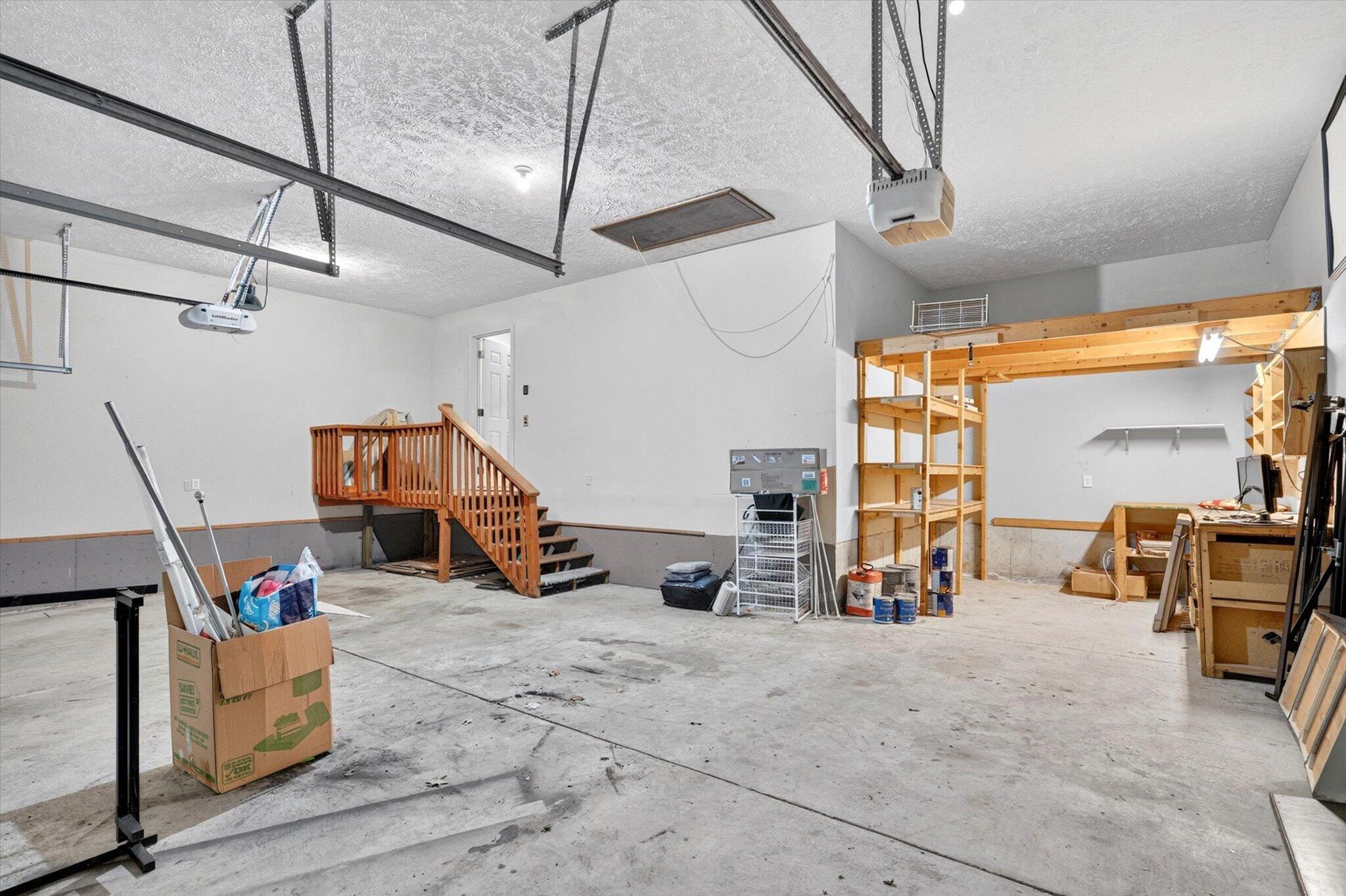 502 South Pepperhill Drive Property Photo 42