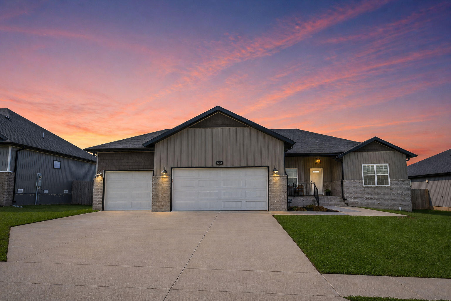 552 Fox Creek Road Property Photo 1