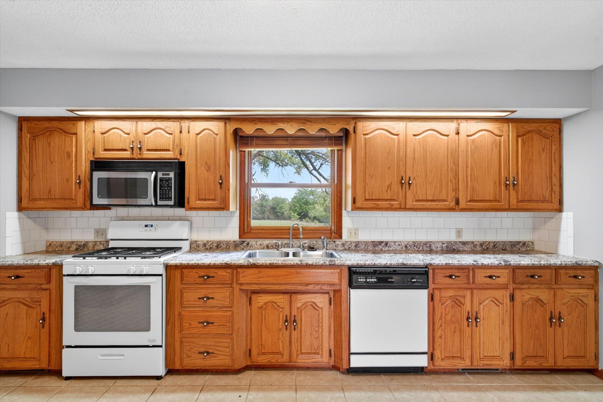 3800 State Highway O Property Photo 6