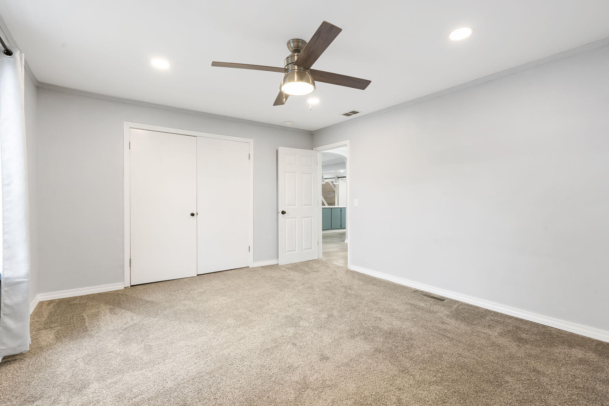 622 Lake Shore Drive Property Photo 53