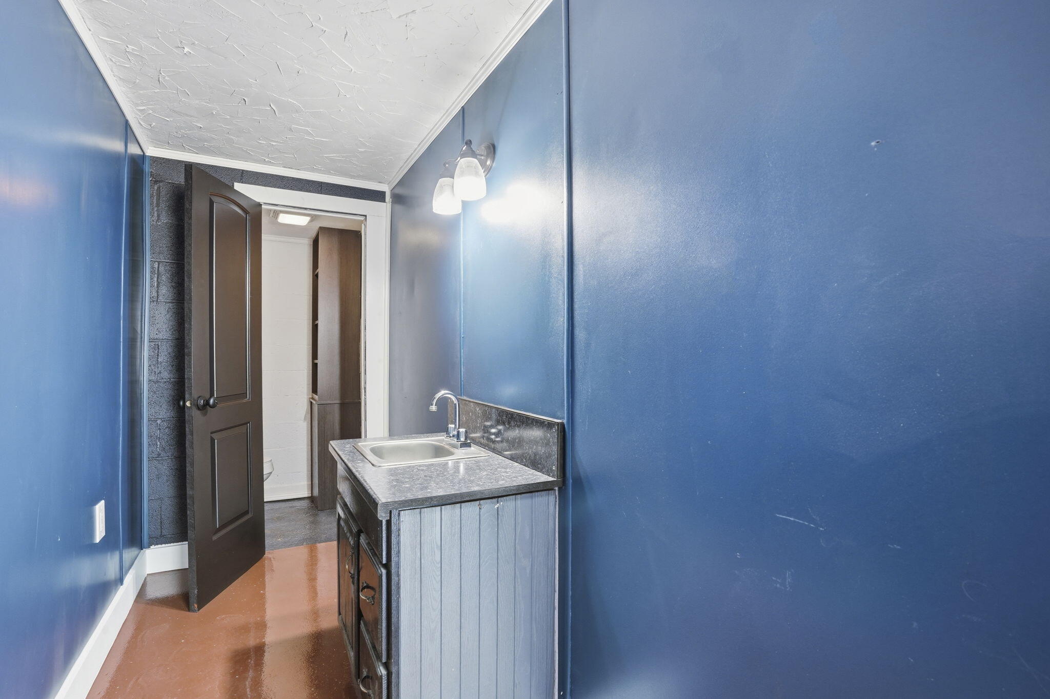 2240 North Grant Avenue Property Photo 4