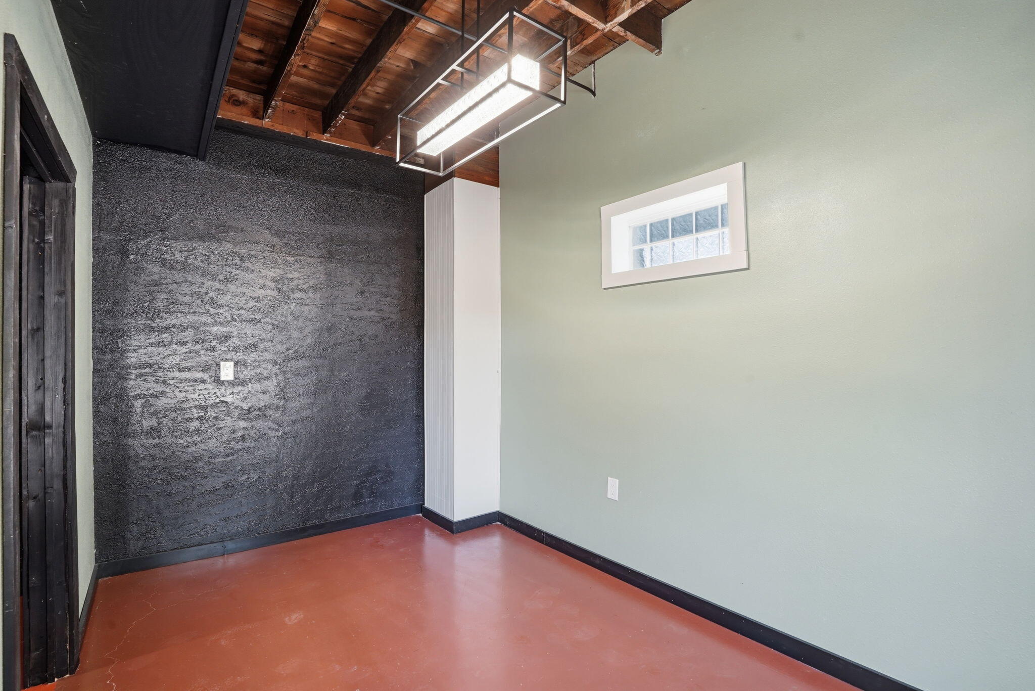 2240 North Grant Avenue Property Photo 16