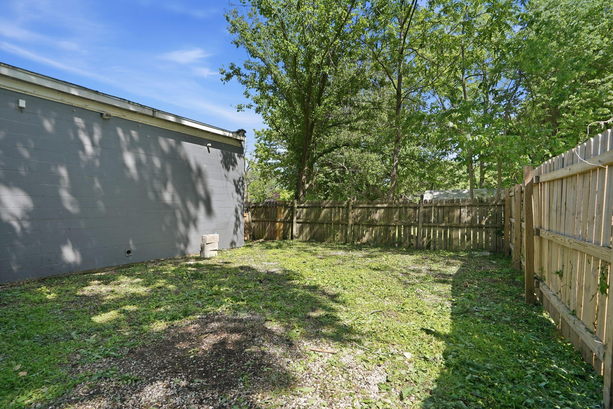 2240 North Grant Avenue Property Photo 18