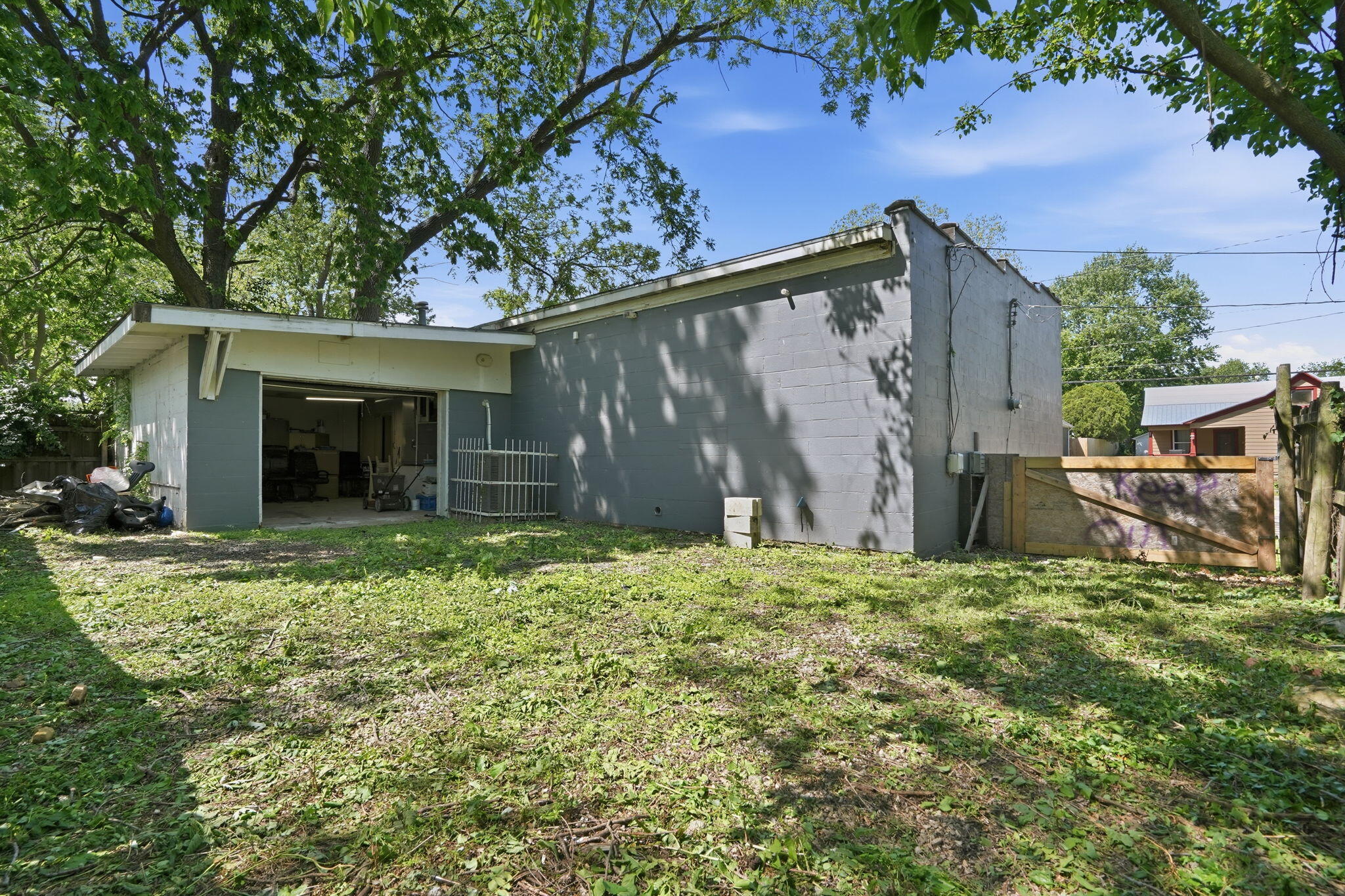 2240 North Grant Avenue Property Photo 19