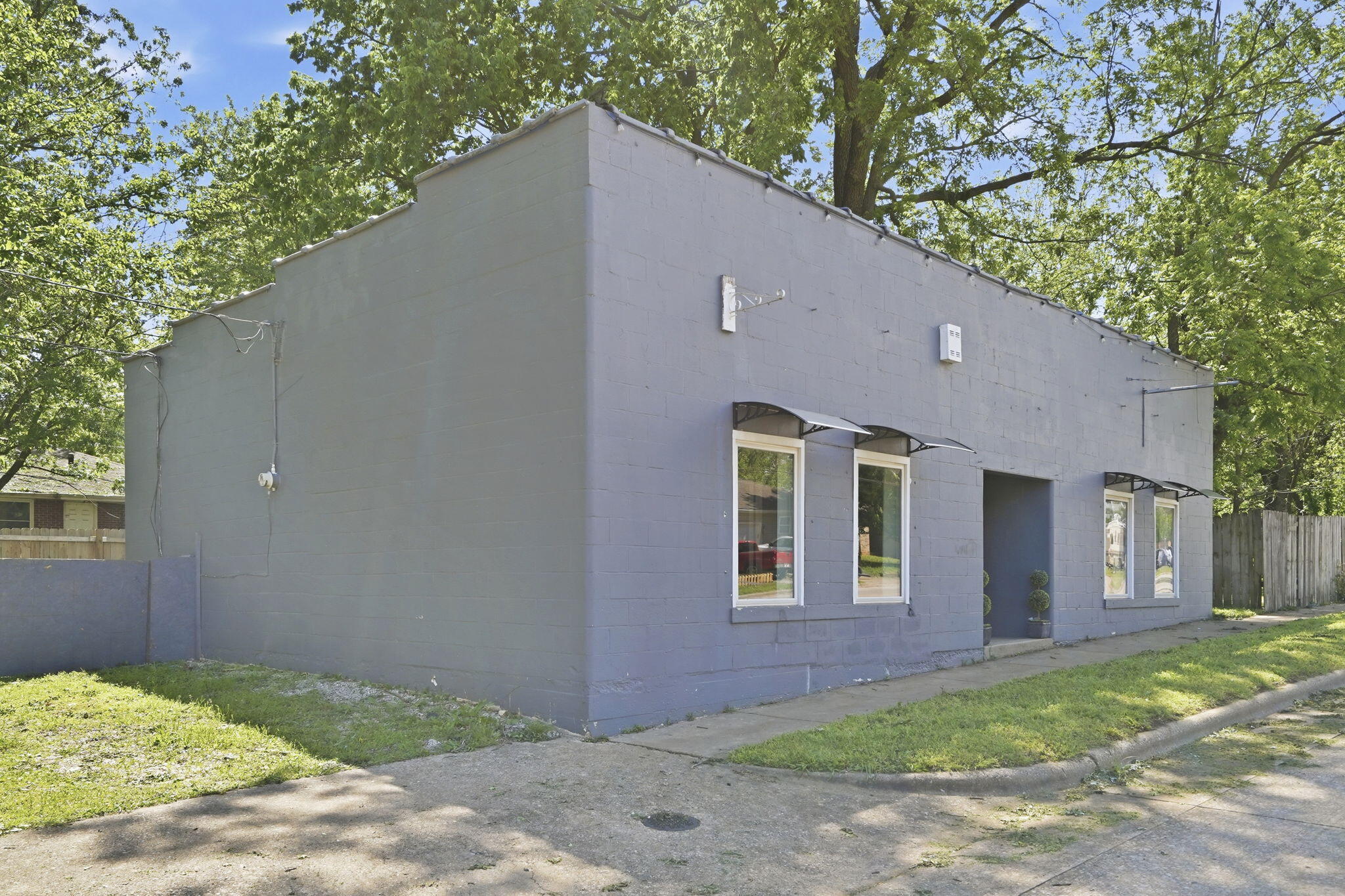 2240 North Grant Avenue Property Photo 20