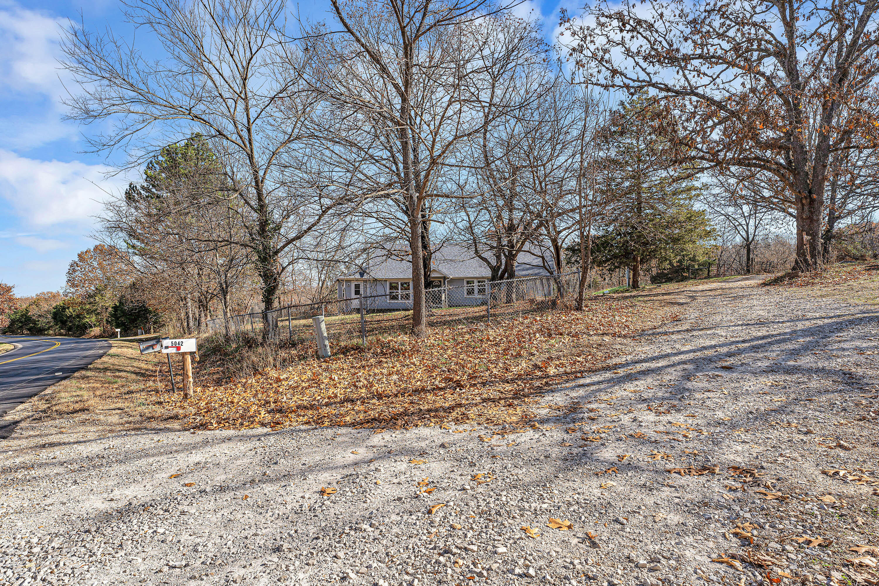 5040 Highway 5 Property Photo 6