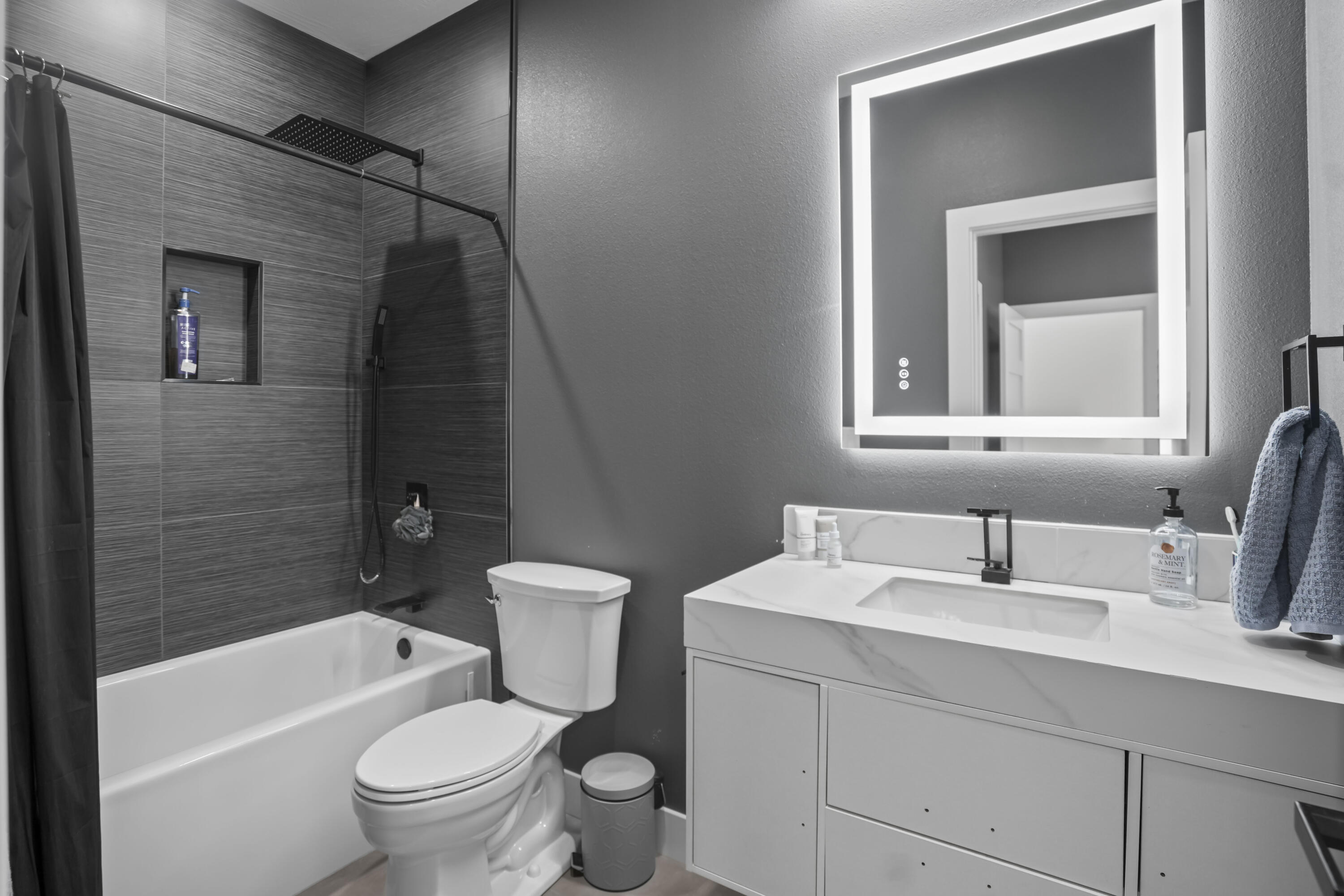 4212 Greenbriar Drive Property Photo 34