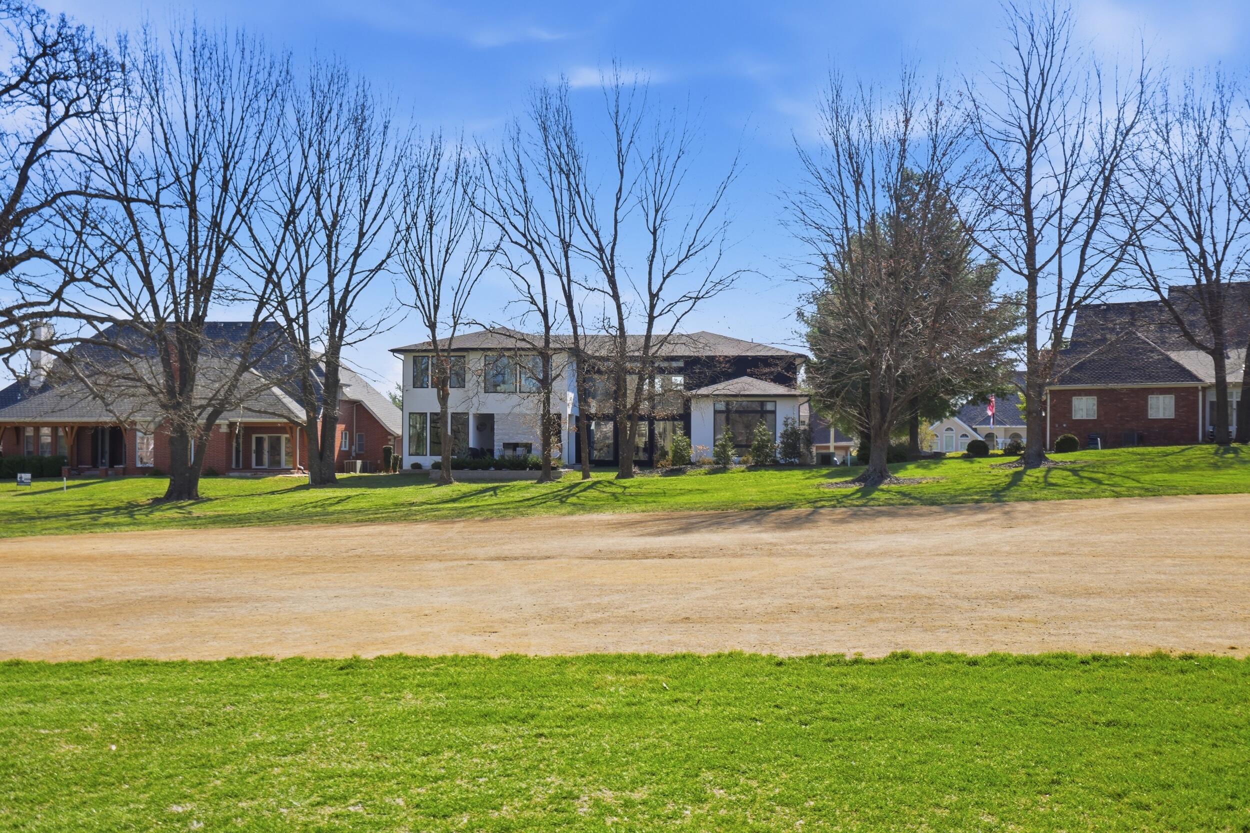 4212 Greenbriar Drive Property Photo 47