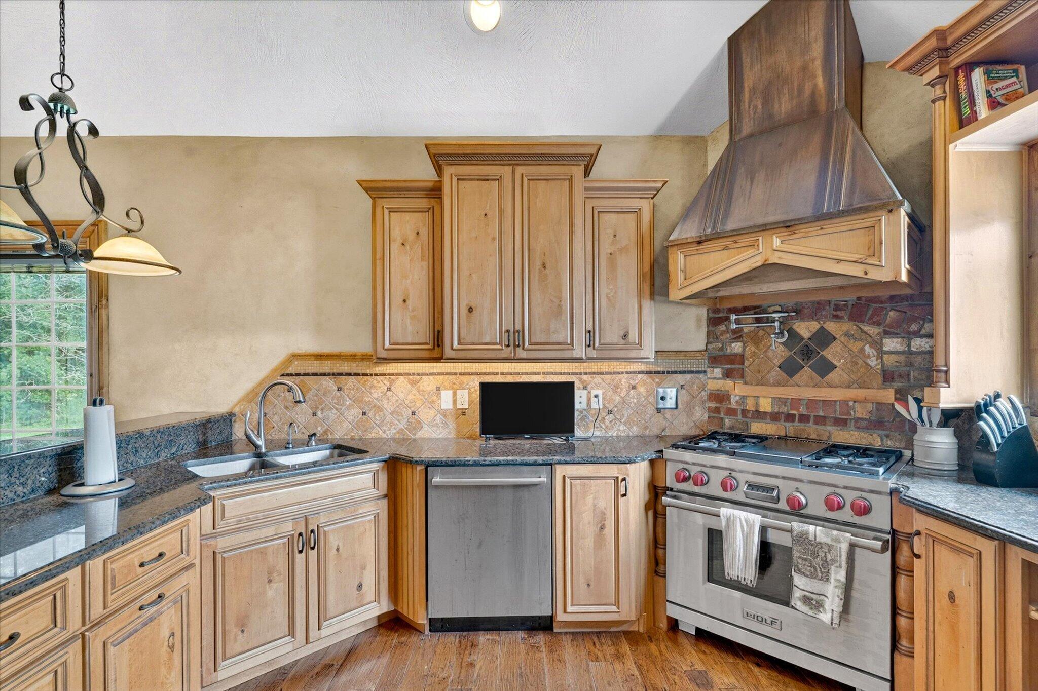 1369 East Anthony Street Property Photo 29