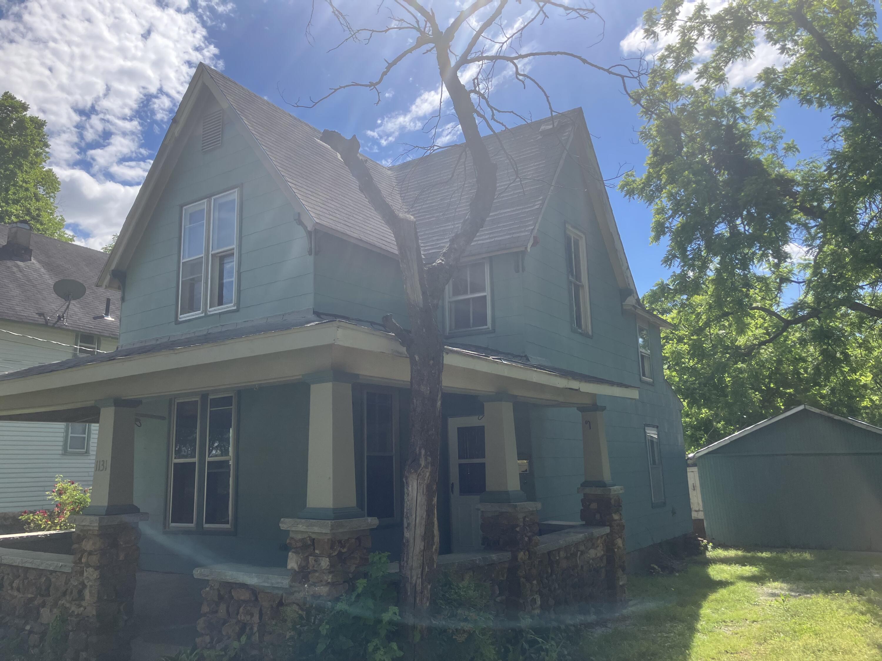1131 Lyon Street Property Photo 3