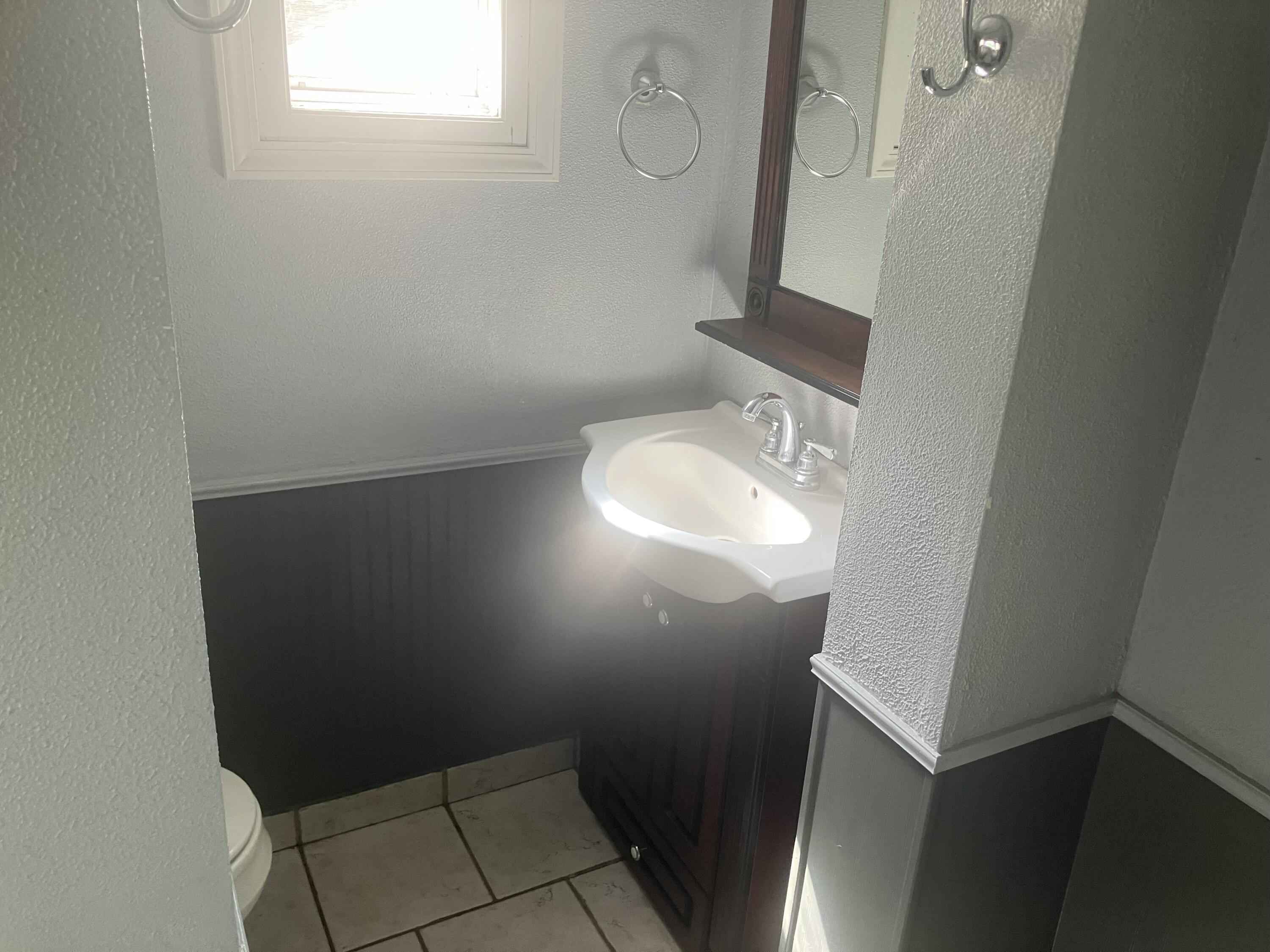 1131 Lyon Street Property Photo 9