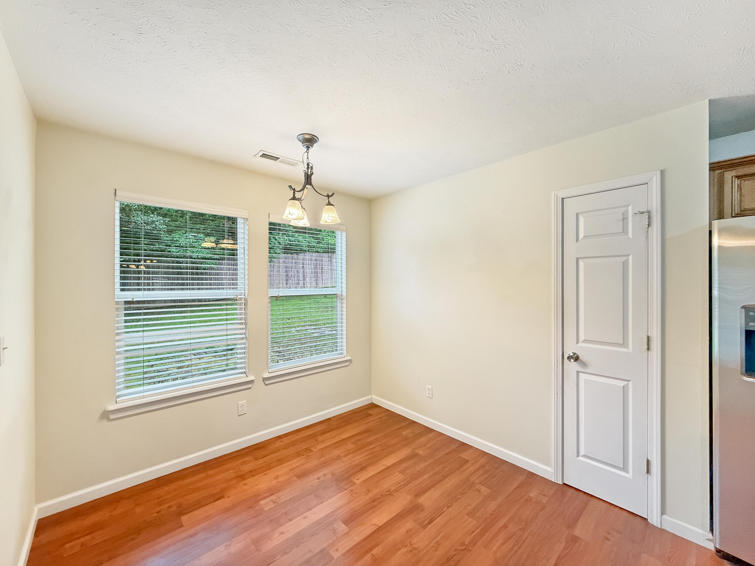 261 Pine Street Property Photo 5