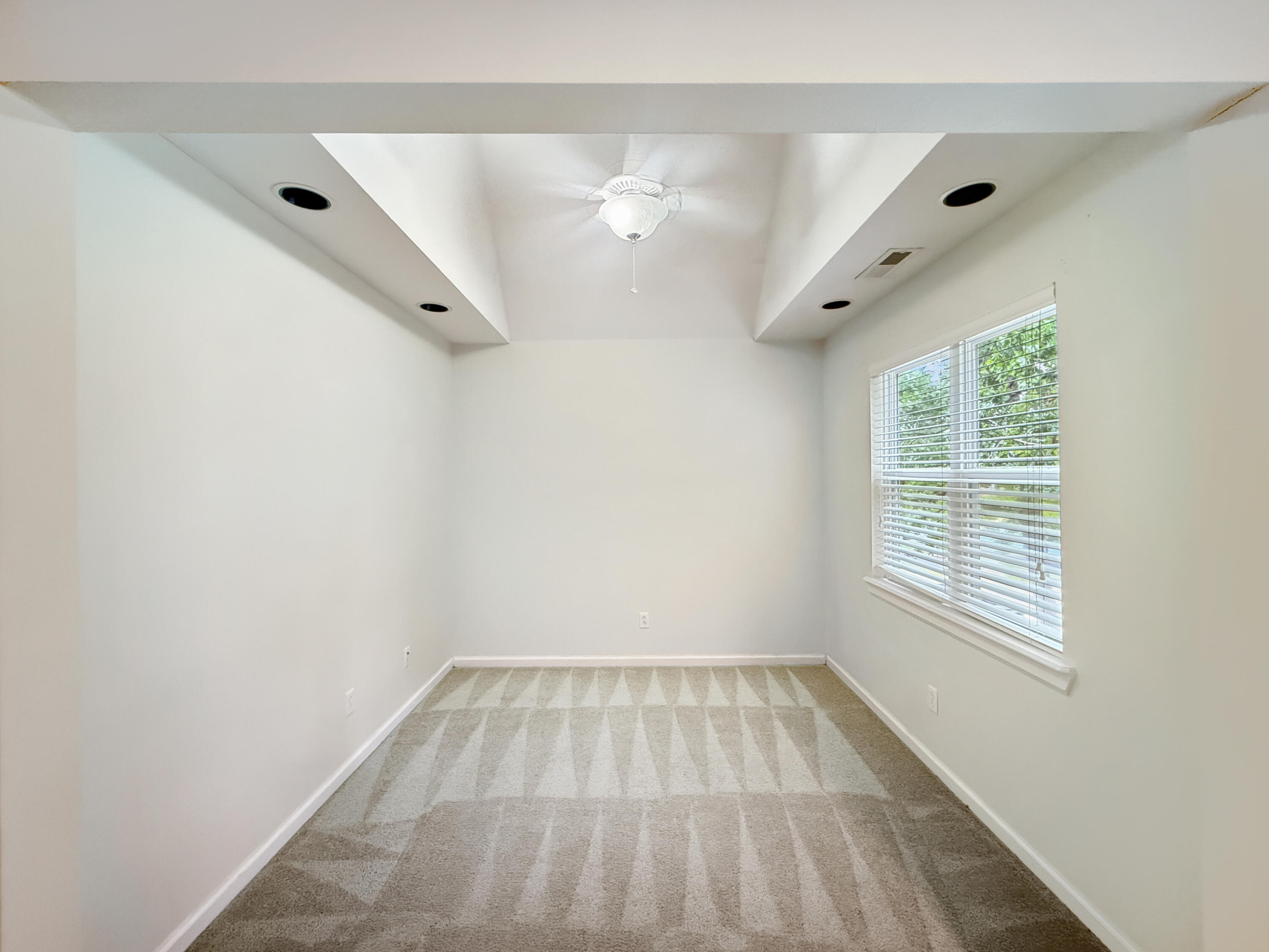 261 Pine Street Property Photo 7