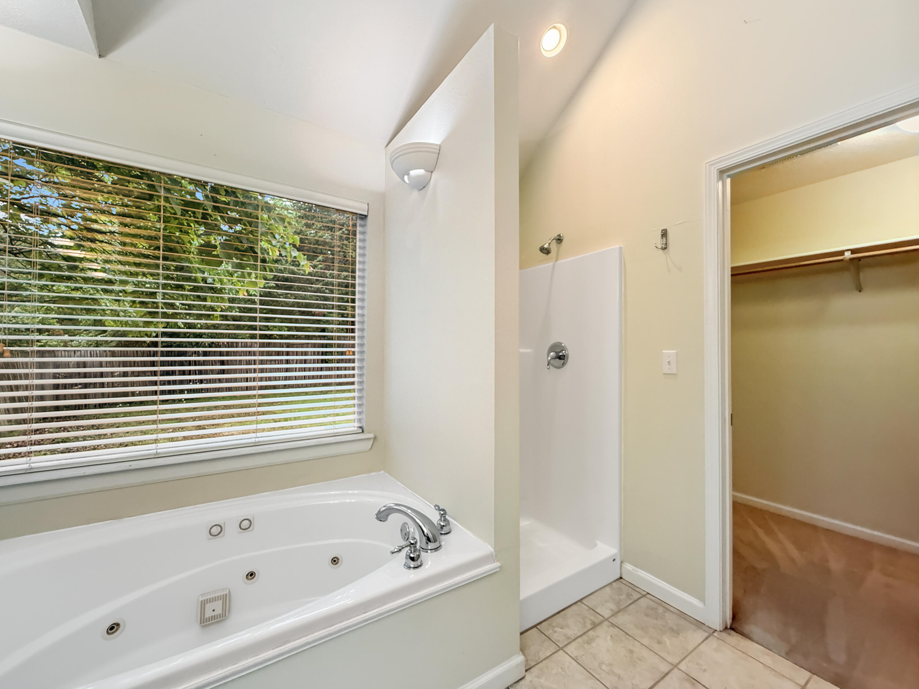 261 Pine Street Property Photo 9
