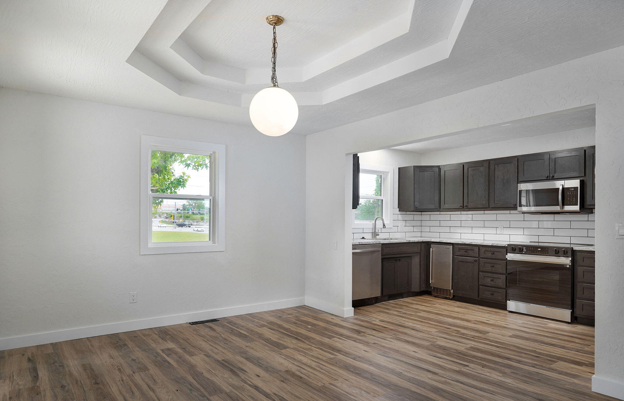 2021 East Lark Street Property Photo 5