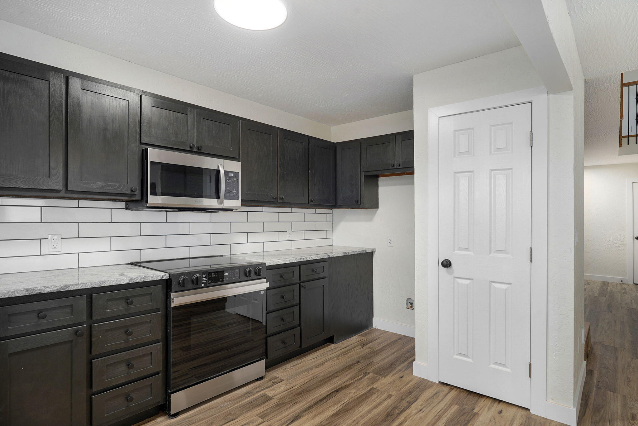 2021 East Lark Street Property Photo 7