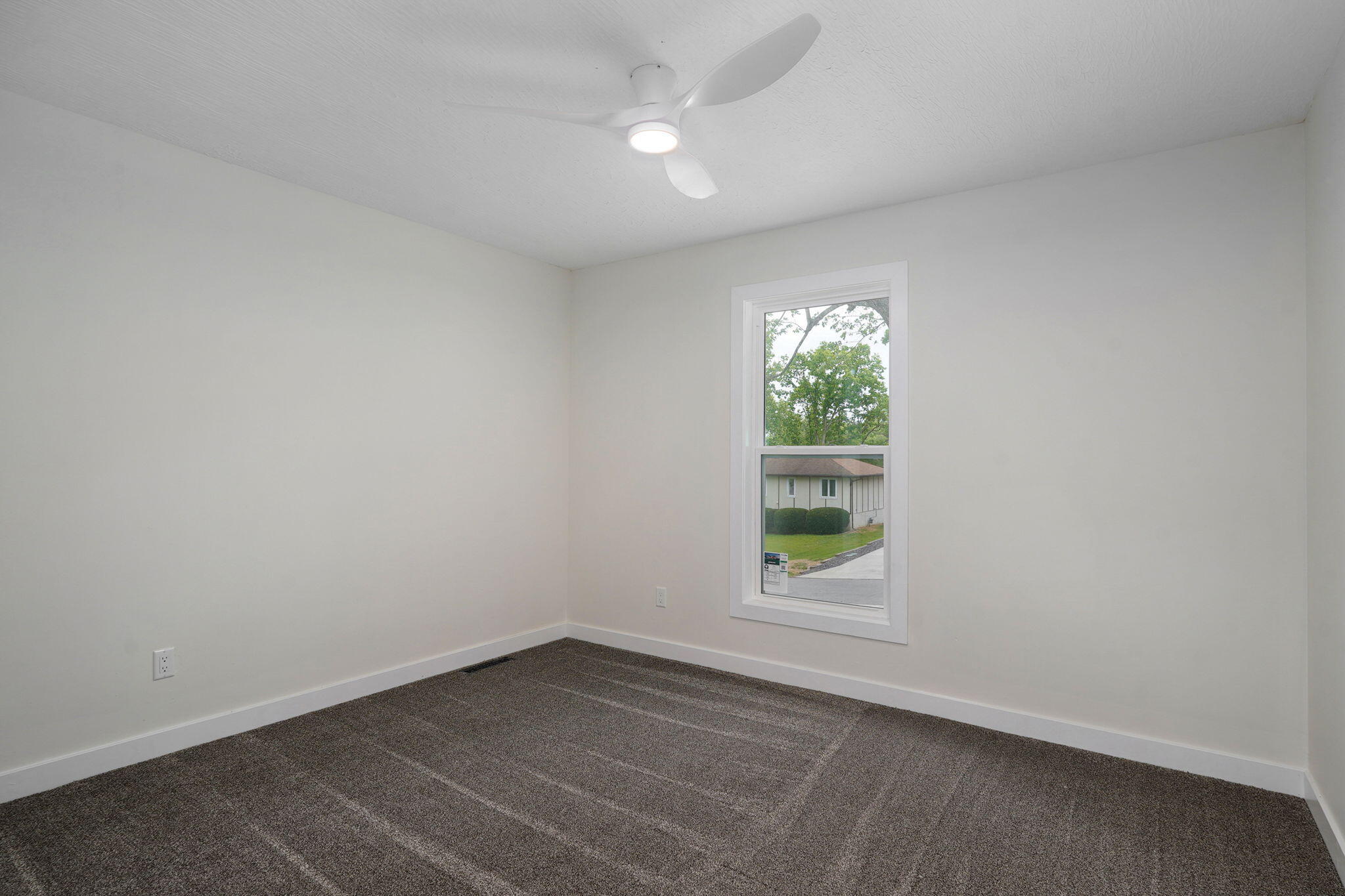 2021 East Lark Street Property Photo 14