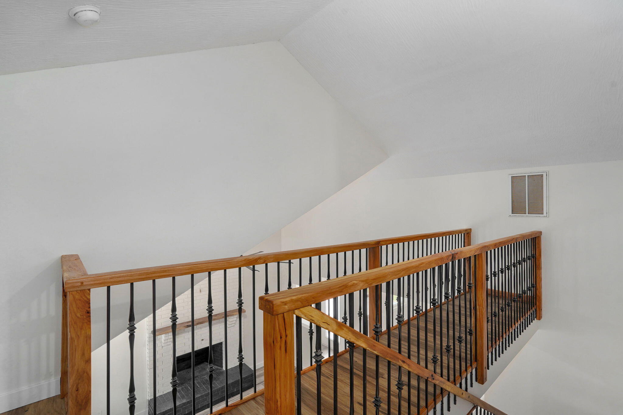 2021 East Lark Street Property Photo 20