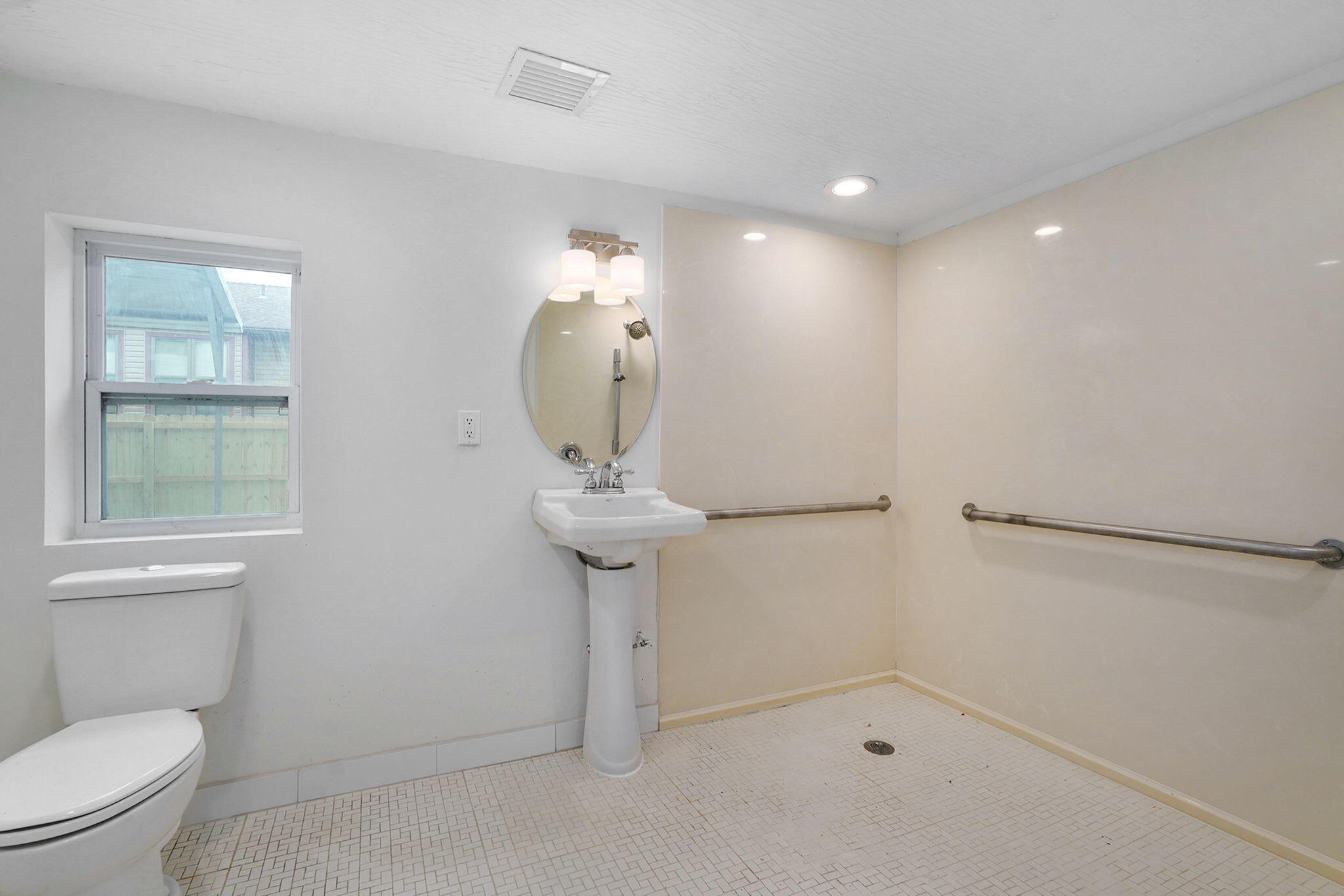 2021 East Lark Street Property Photo 31