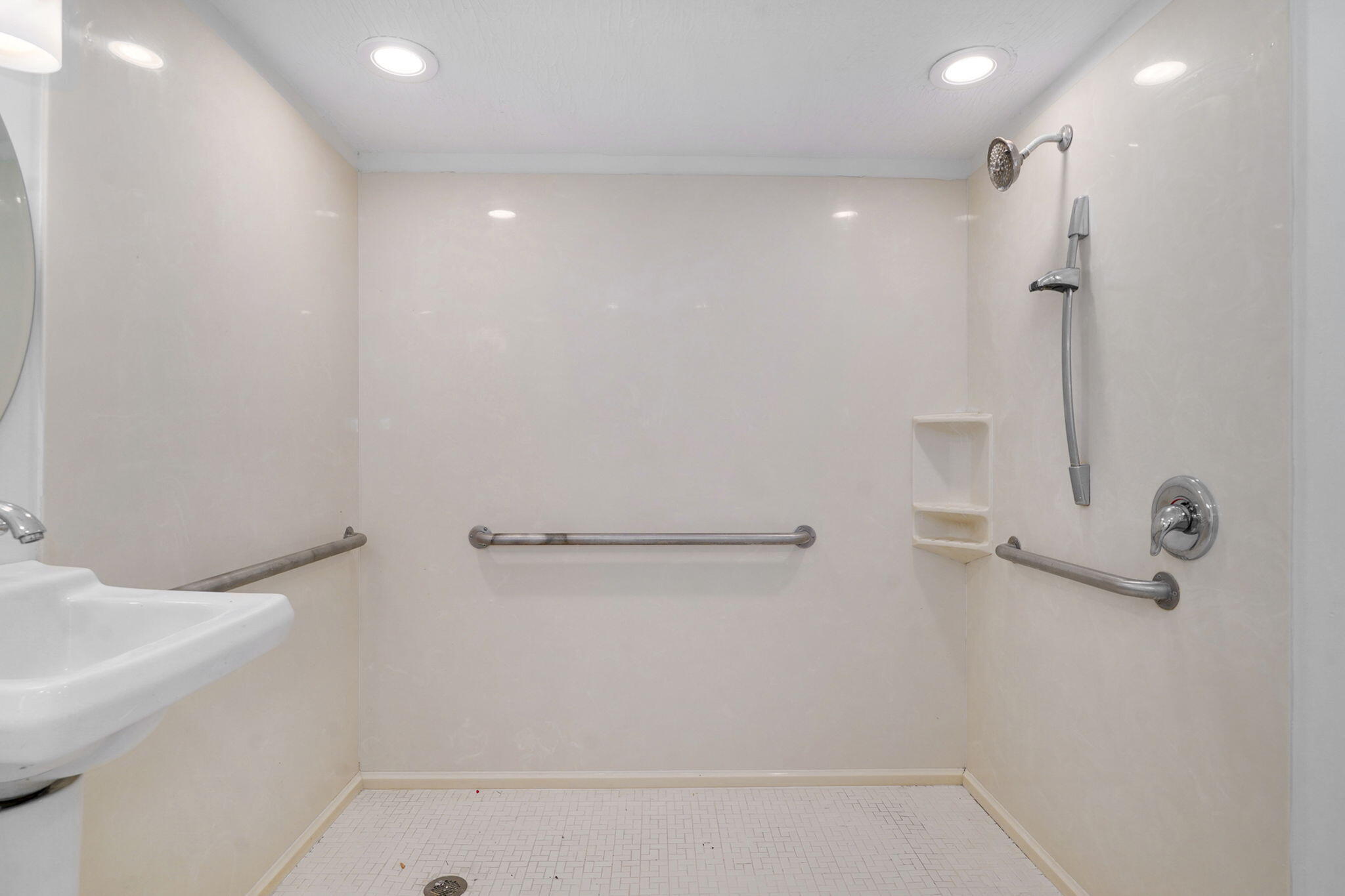 2021 East Lark Street Property Photo 32