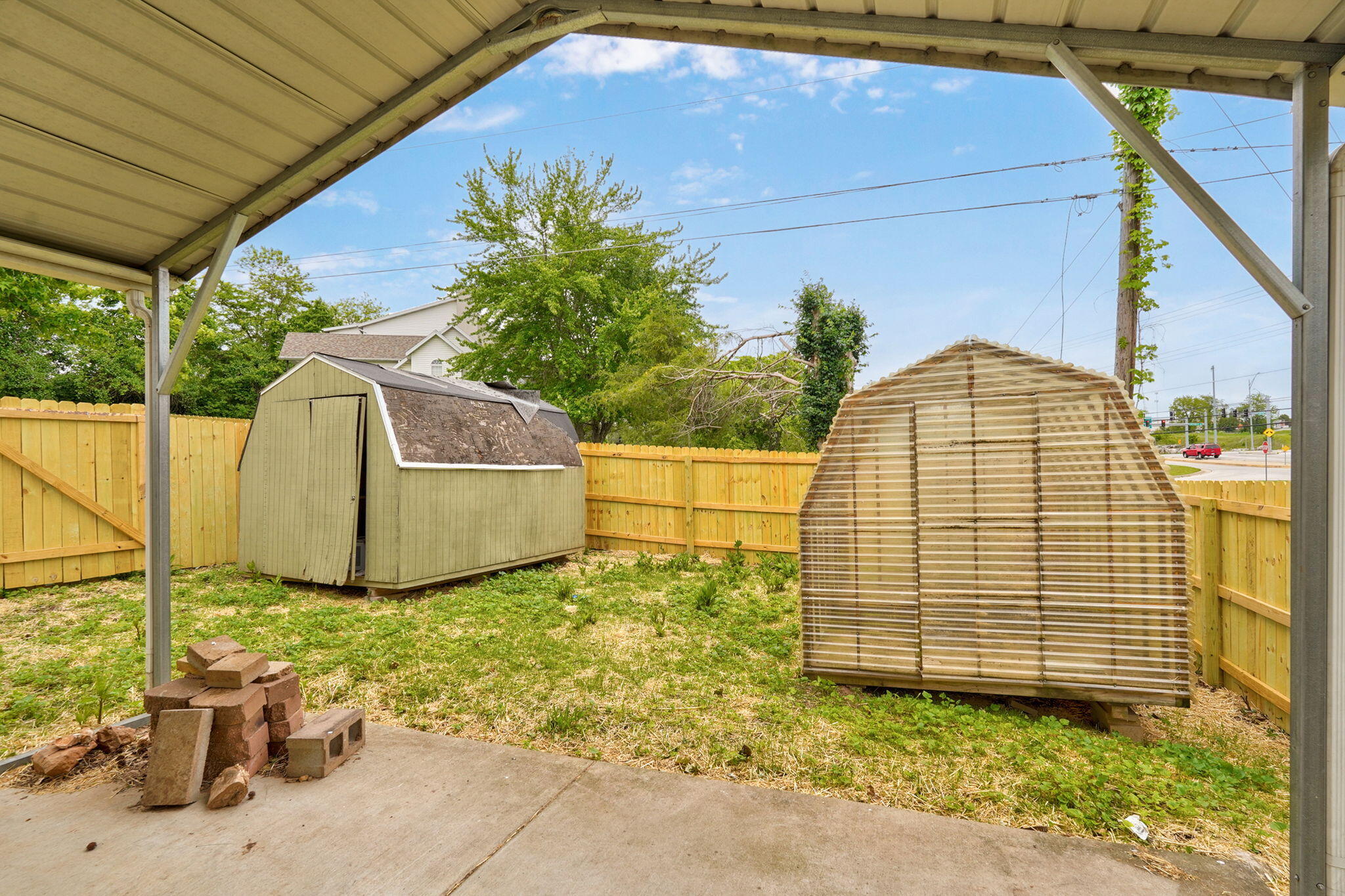 2021 East Lark Street Property Photo 42