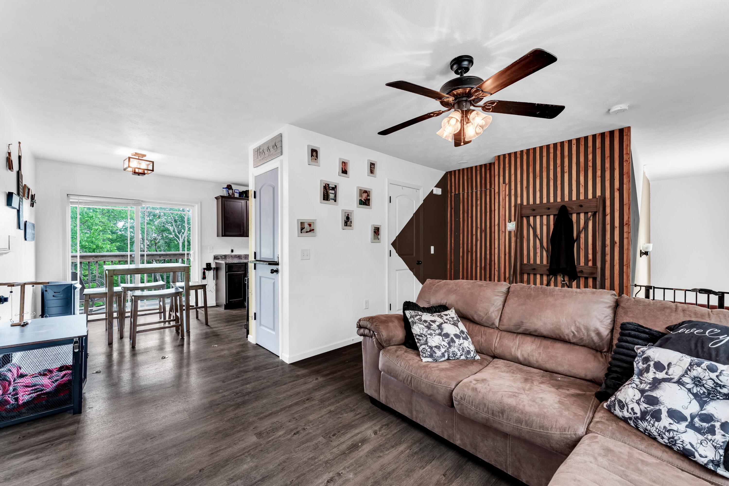 209 Blunk Terrace Property Photo 6
