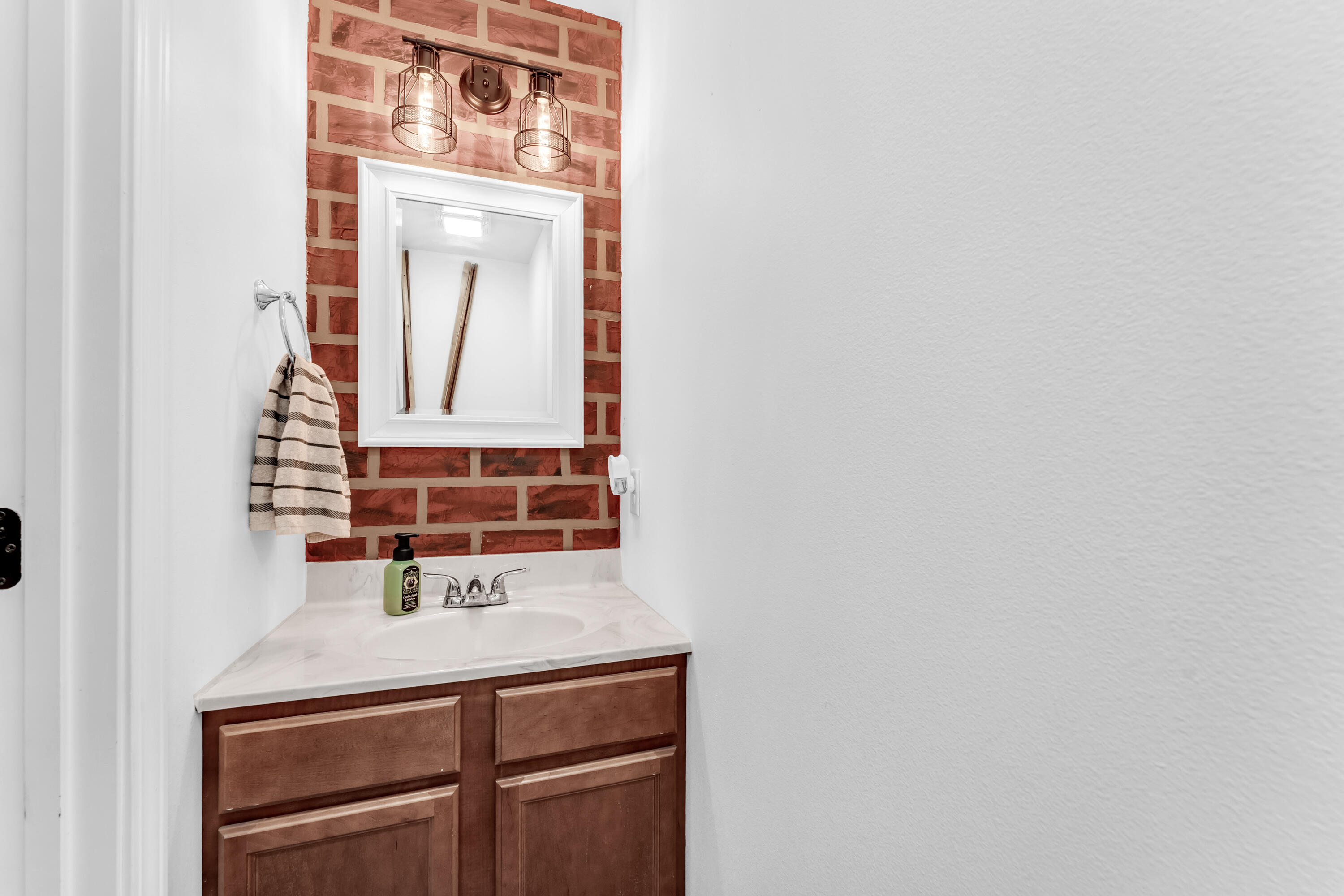209 Blunk Terrace Property Photo 7