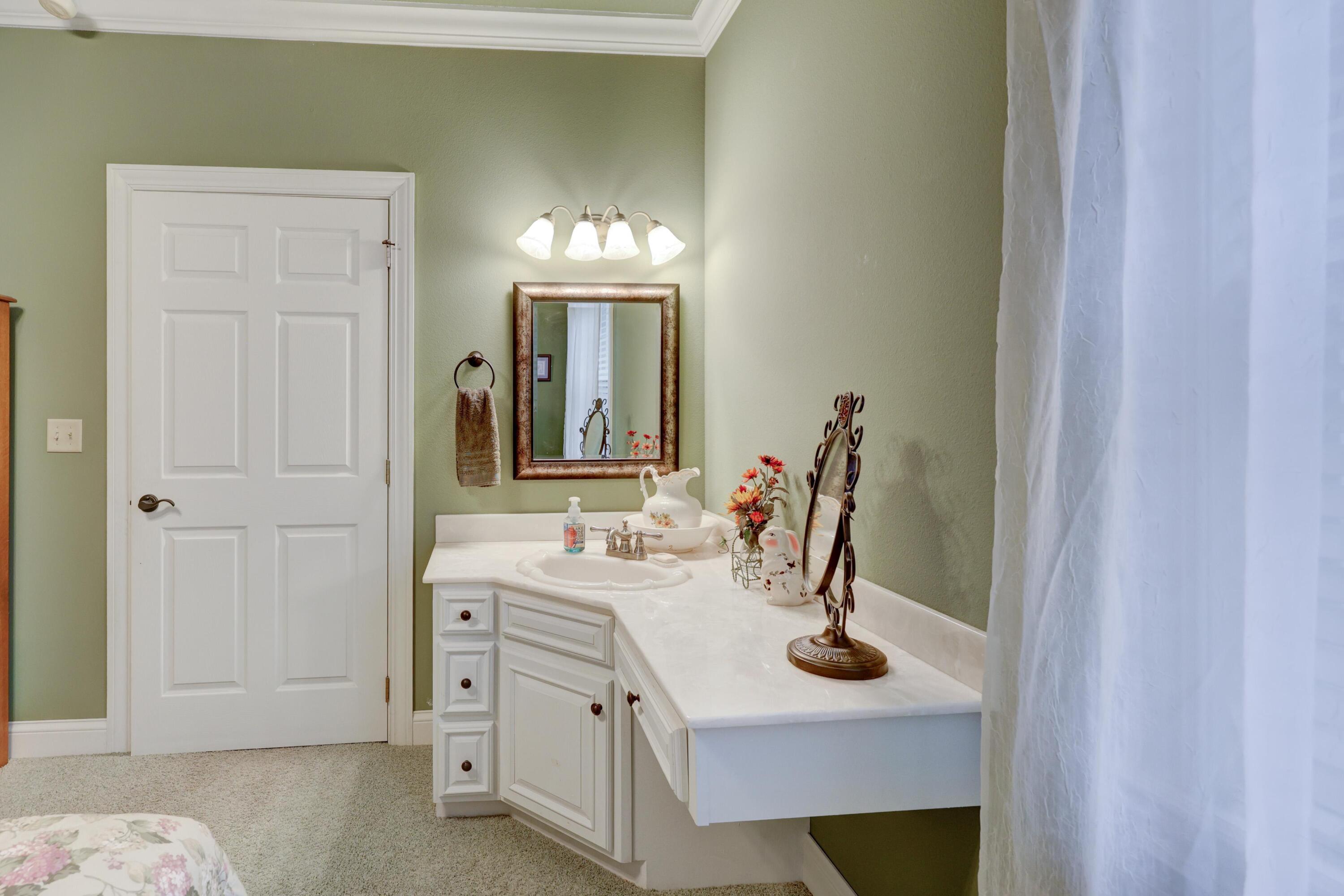 1111 Peterson Road Property Photo 46