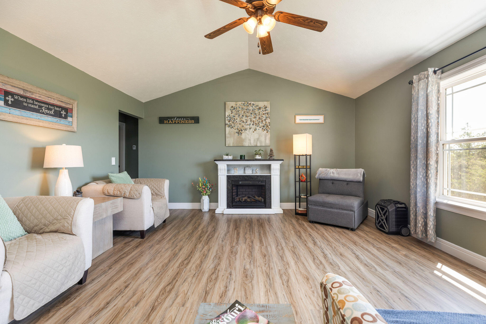 139 Wolf Trail Property Photo 6